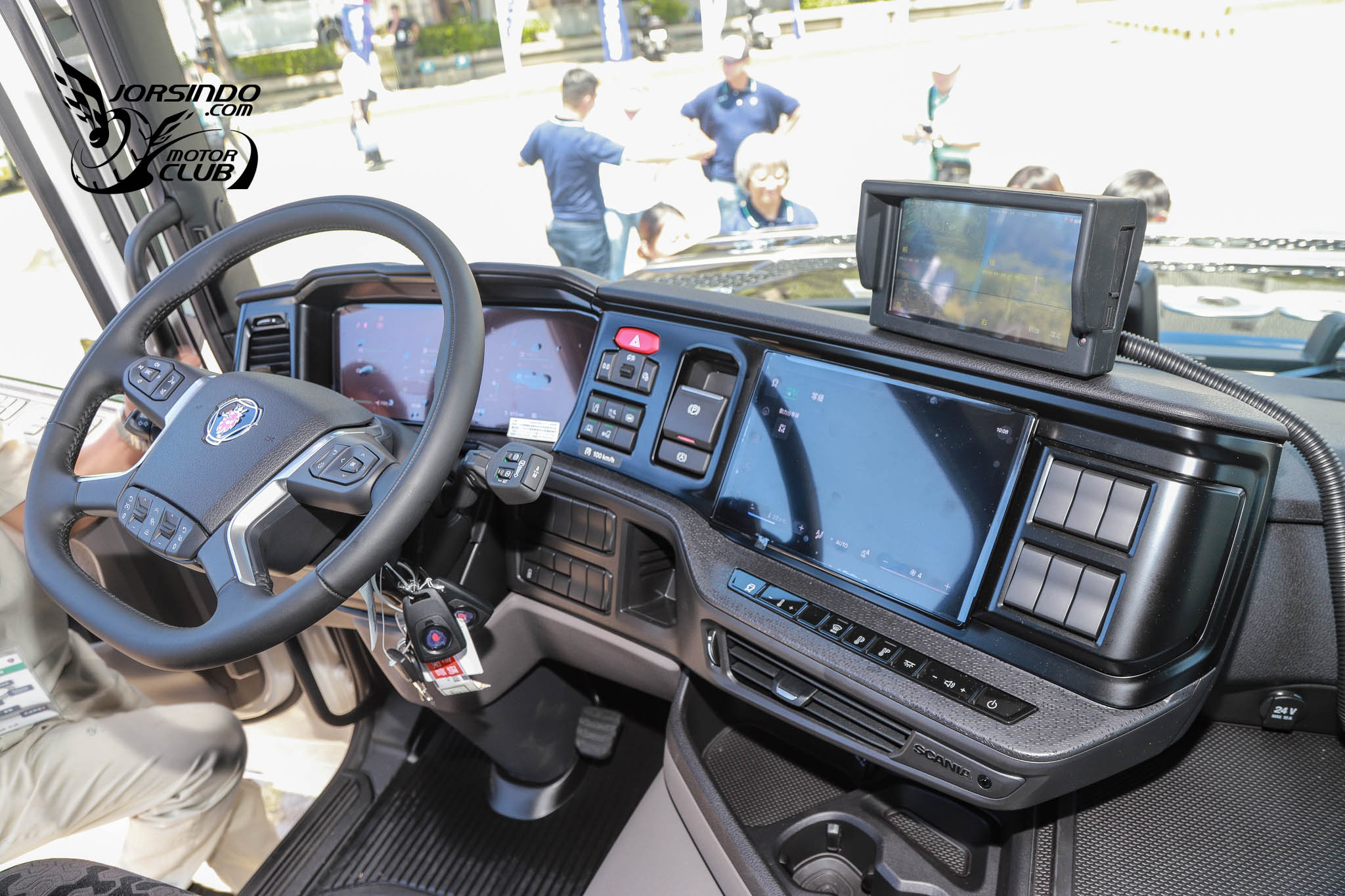 舒適、安全性能新境界！Scania Super車系在台上市5348|小老婆汽機車資訊網