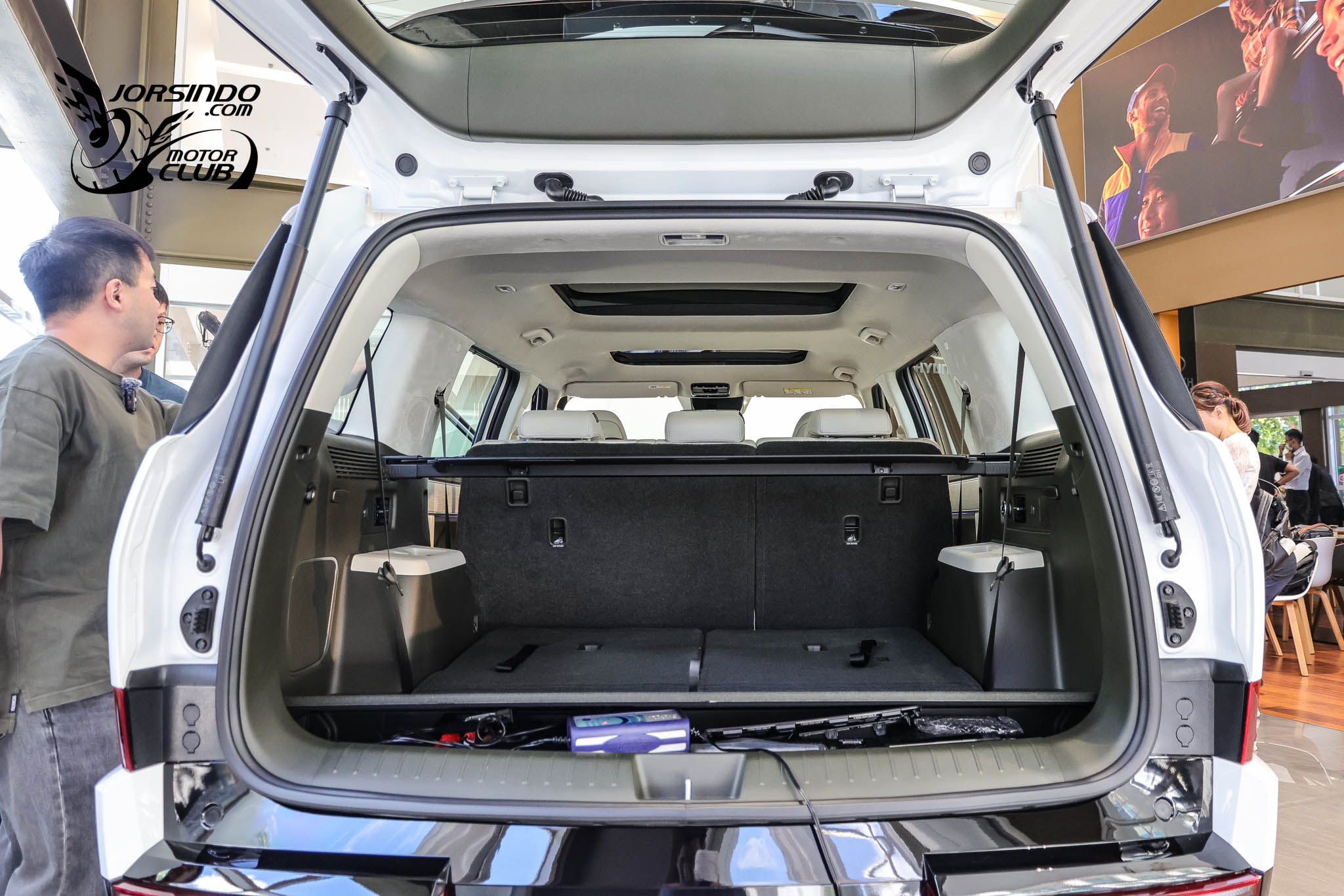 奢華油電七座、212.9萬！Hyundai Santa Fe Calligraphy國內上市7976|小老婆汽機車資訊網