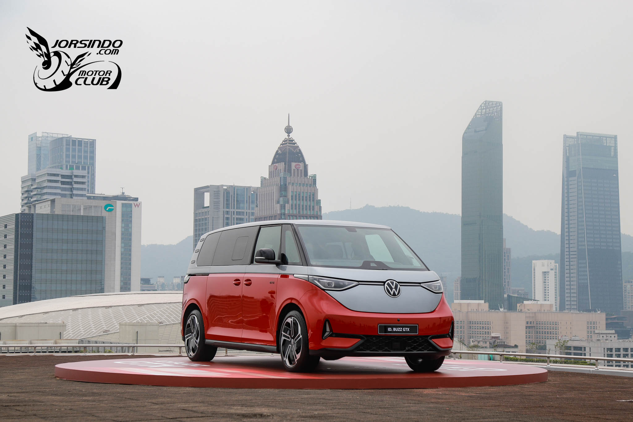 340PS熱血全家福、269.8萬起！福斯商旅ID. Buzz GTX國內上市4206|小老婆汽機車資訊網