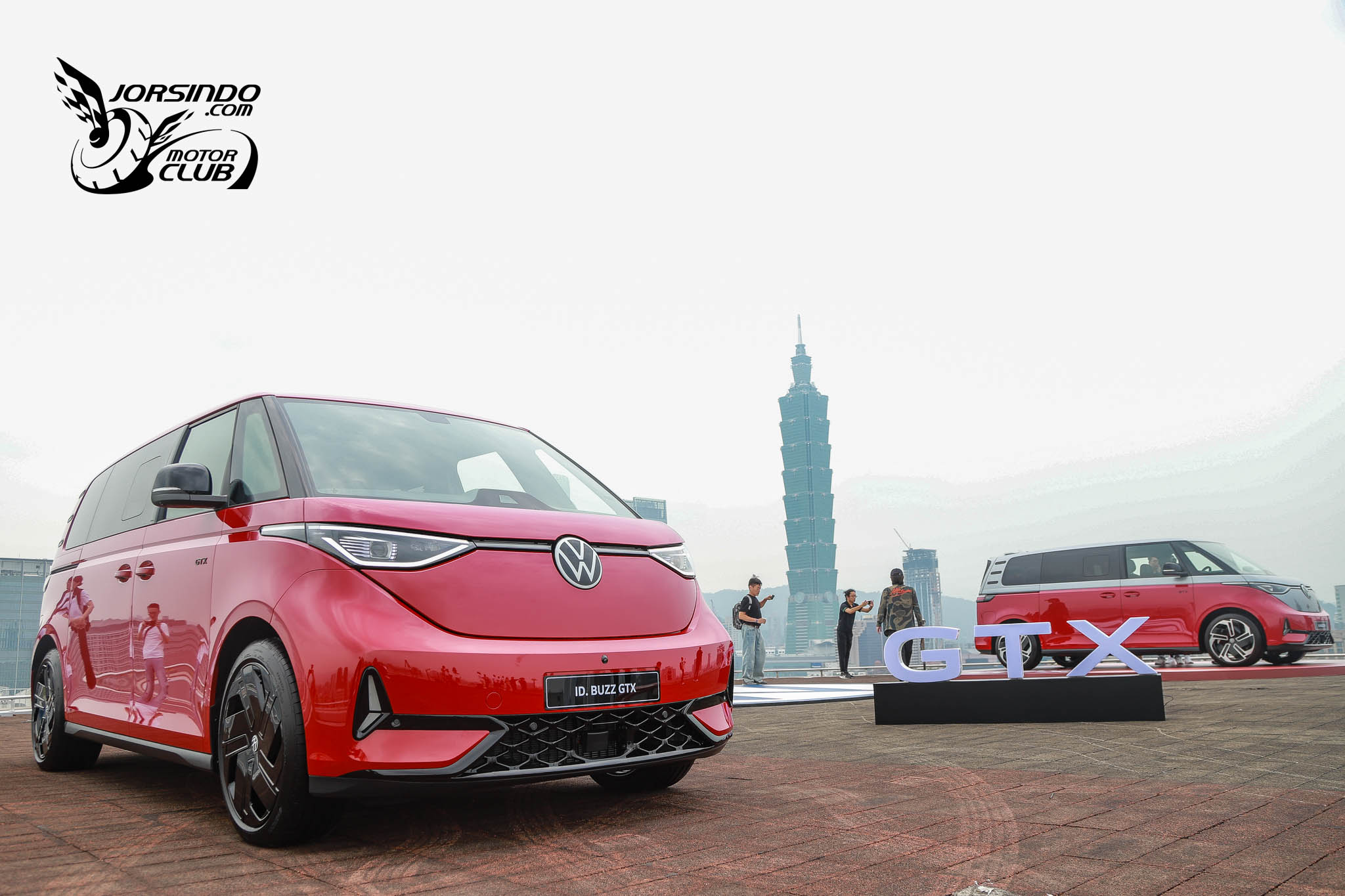 340PS熱血全家福、269.8萬起！福斯商旅ID. Buzz GTX國內上市8830|小老婆汽機車資訊網