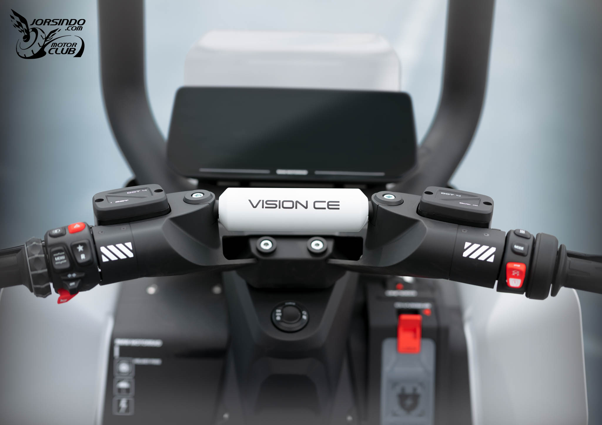 免戴安全帽？2025 BMW Vision CE 帶你回到未來1541|小老婆汽機車資訊網