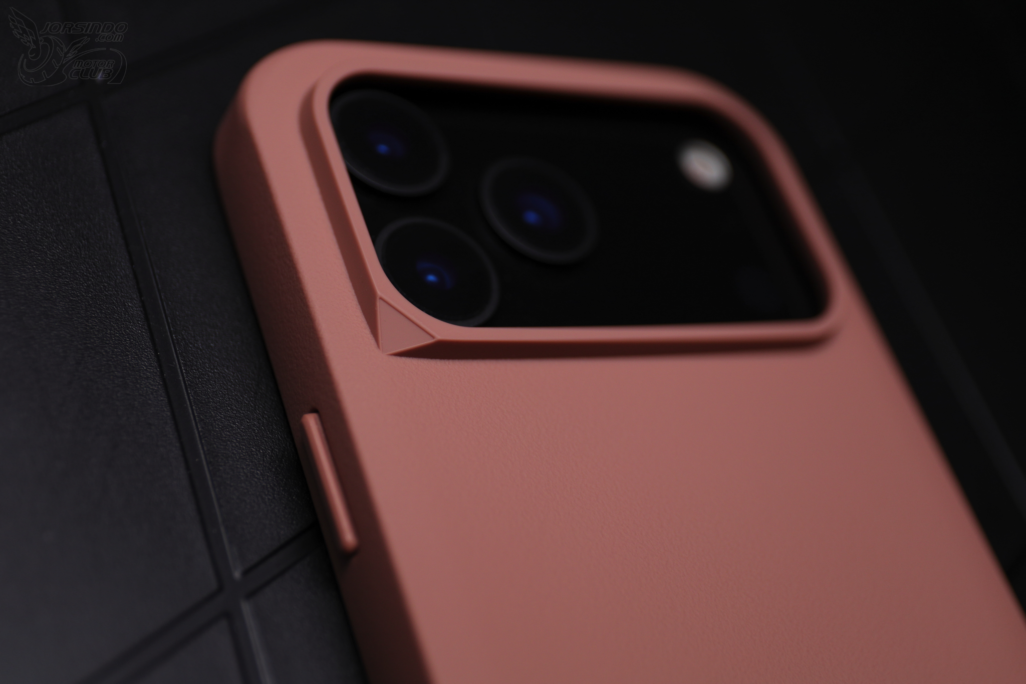 iPhone 17全方位防護首選!犀牛盾防摔手機殼/保護貼、支架推薦4336|小老婆汽機車資訊網