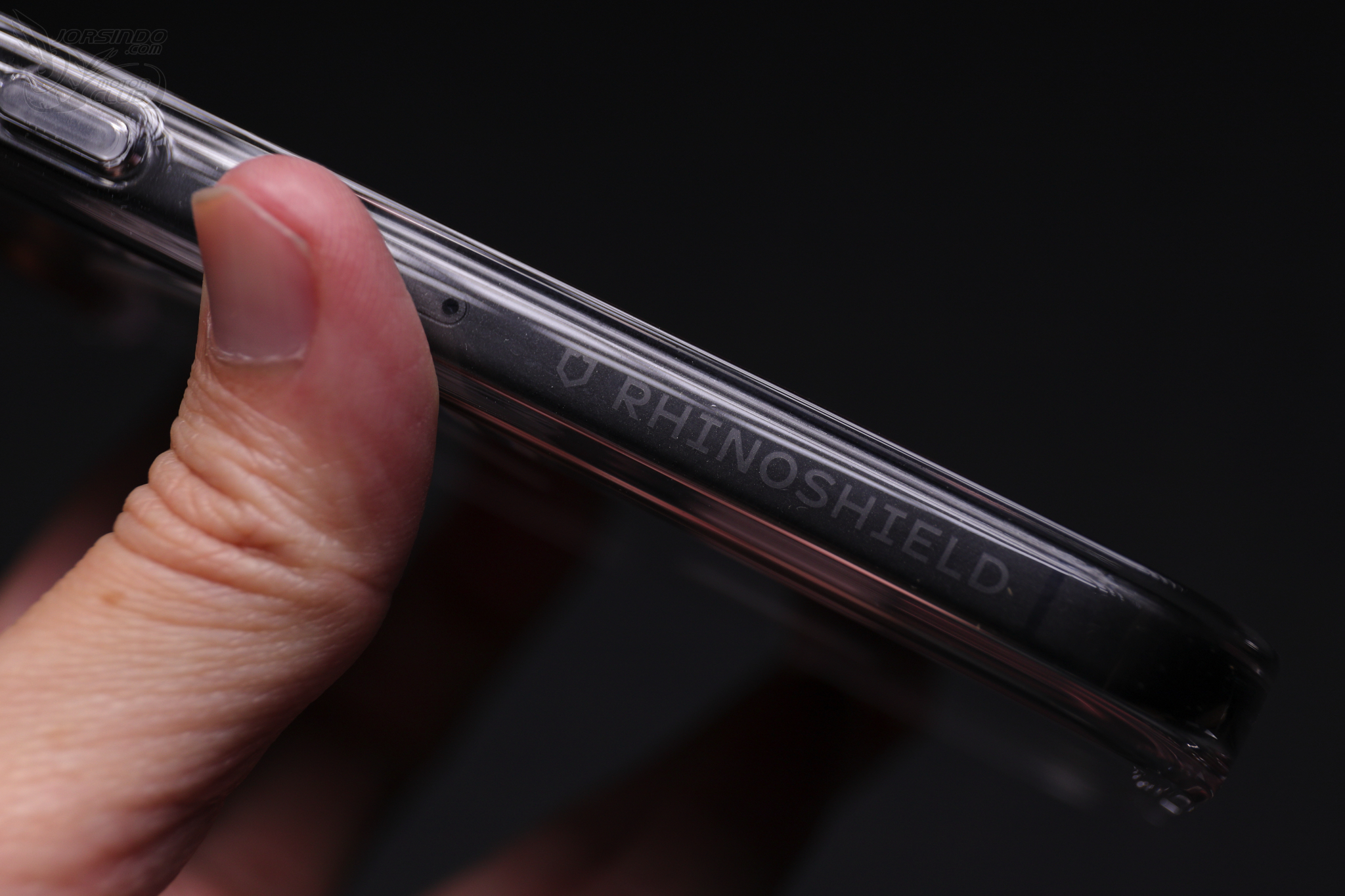 iPhone 17全方位防護首選!犀牛盾防摔手機殼/保護貼、支架推薦7137|小老婆汽機車資訊網