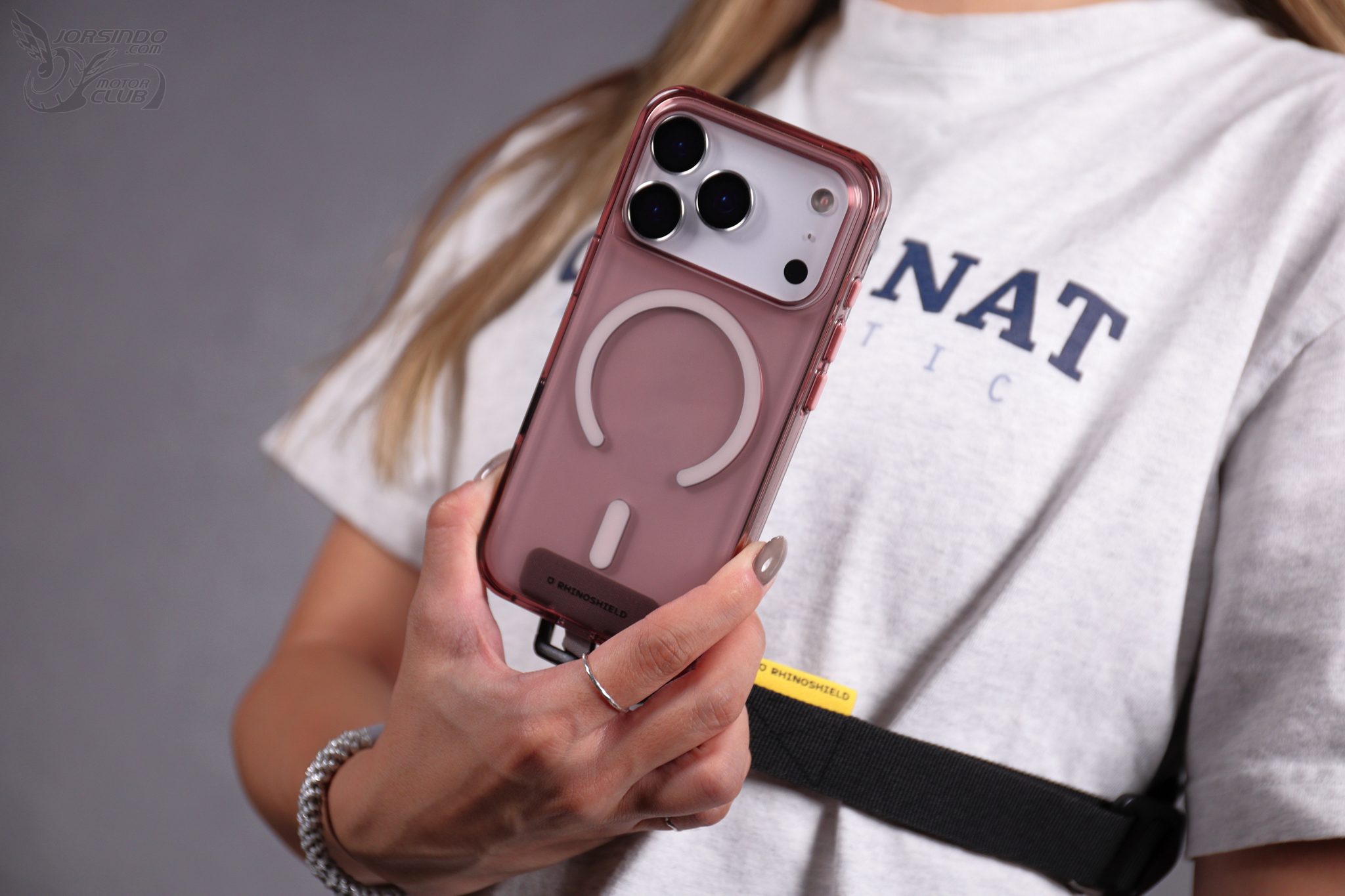 iPhone 17全方位防護首選!犀牛盾防摔手機殼/保護貼、支架推薦2799|小老婆汽機車資訊網