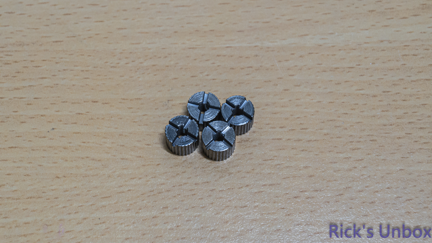 【開箱】TCOMAS首款塔散 | TCOMAS SJ-R400 WHITE2509|小老婆汽機車資訊網
