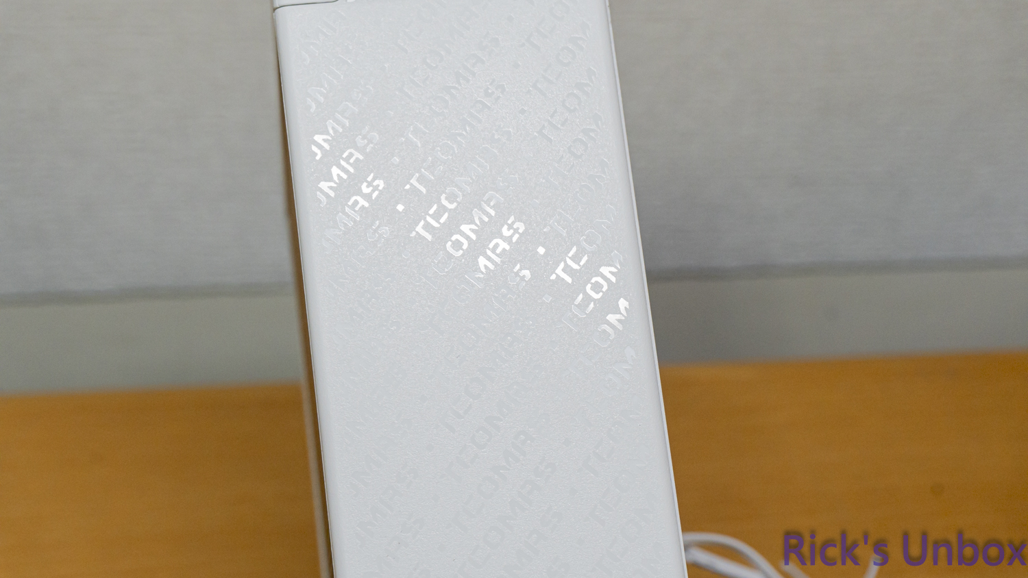 【開箱】TCOMAS首款塔散 | TCOMAS SJ-R400 WHITE7385|小老婆汽機車資訊網