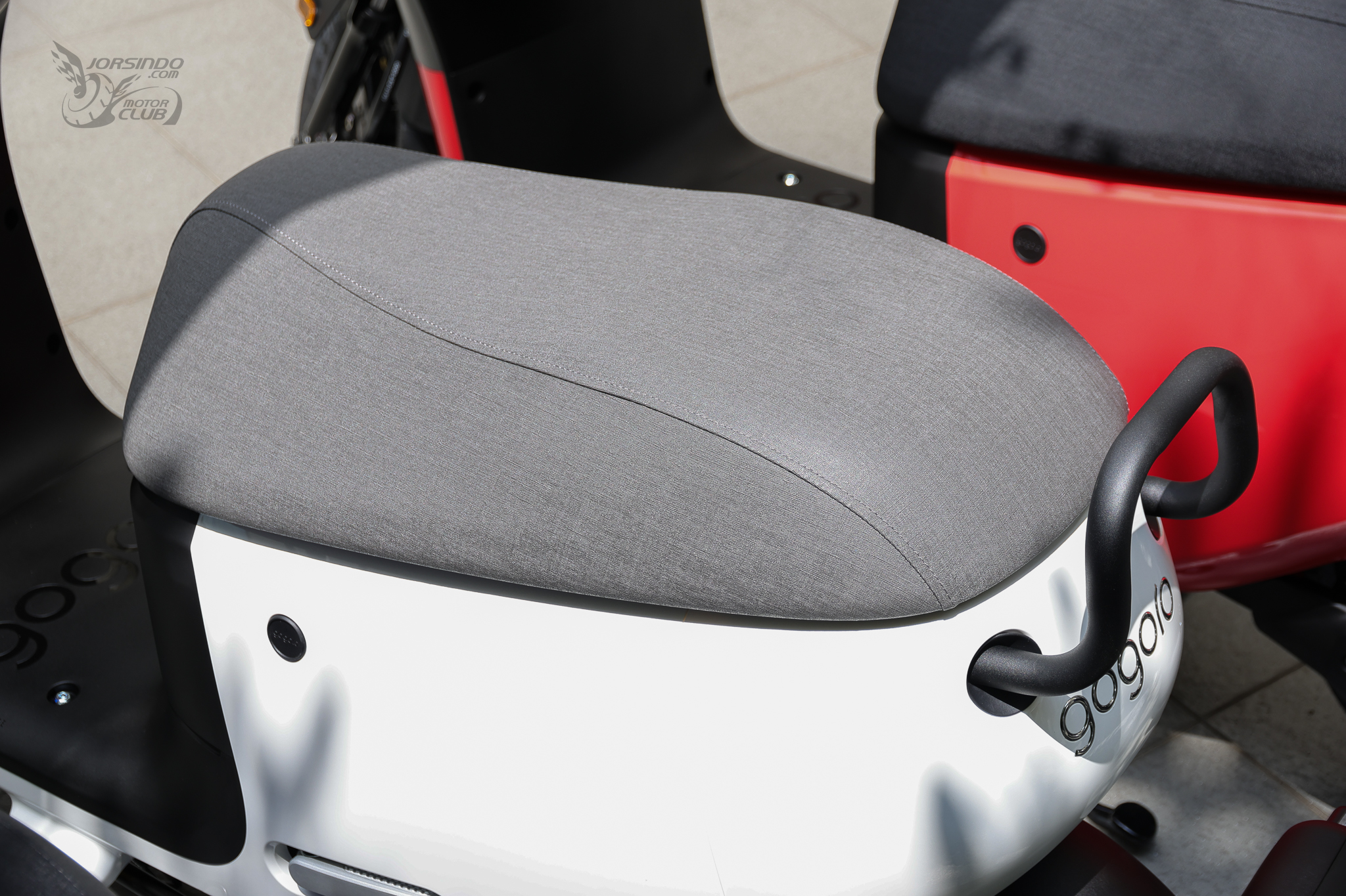 白牌國民「電能」神車Gogoro EZZY 500發表！竟然有Auto Hold7601|gogoro小老婆汽機車資訊網