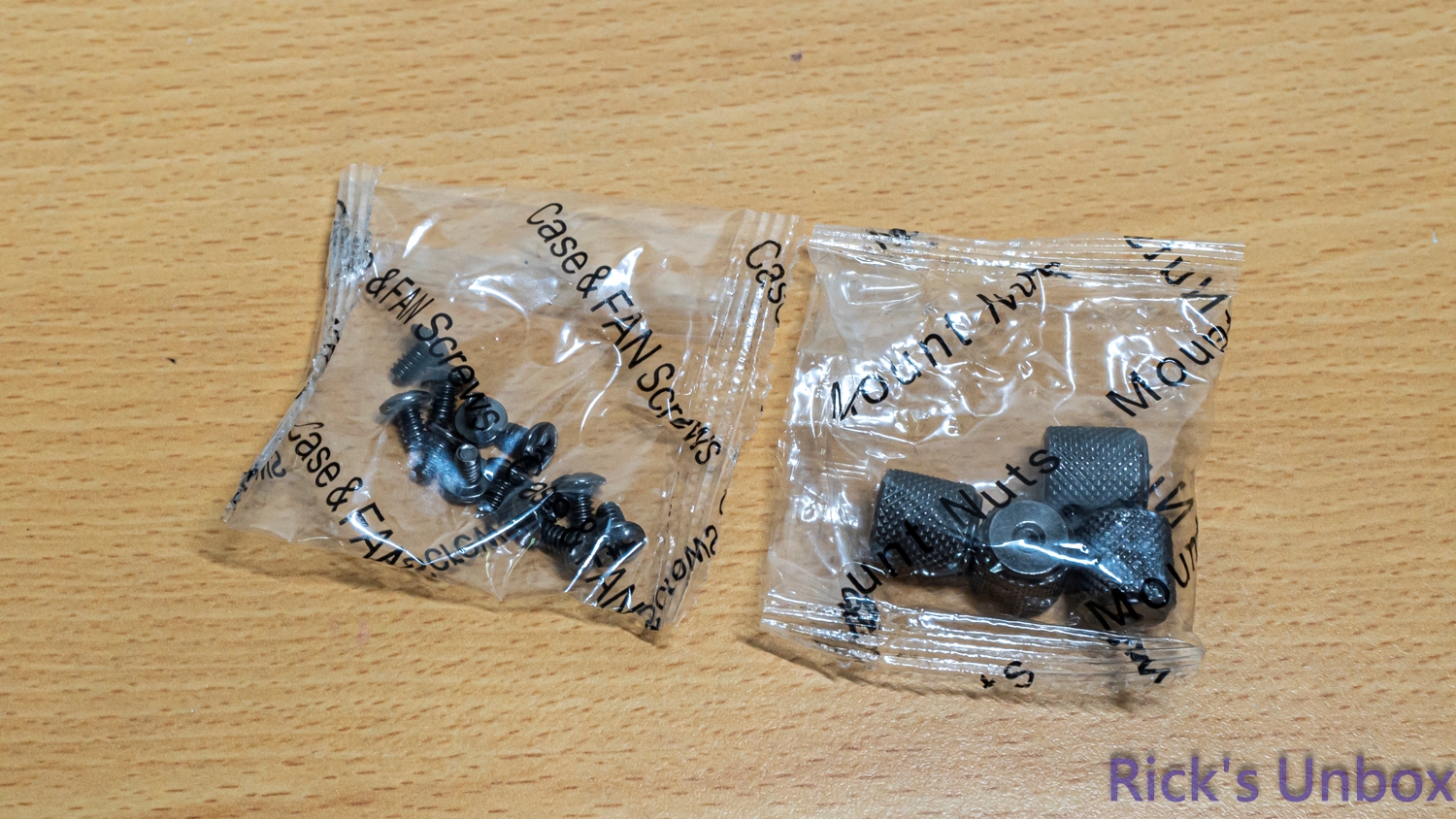 【開箱】曜越平價RGB水冷 | Thermaltake LA360 ARGB SYNC8330|小老婆汽機車資訊網