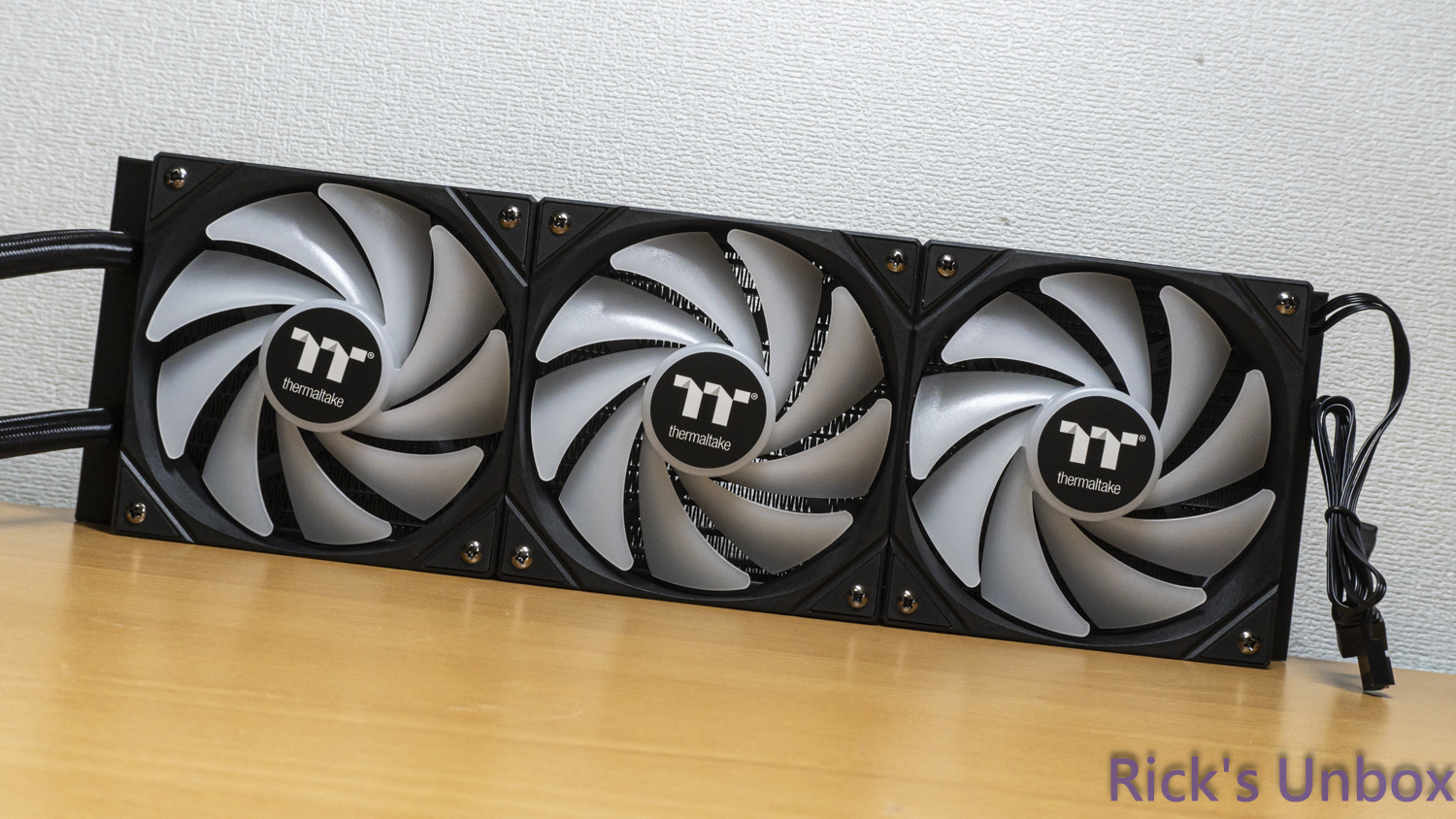 【開箱】曜越平價RGB水冷 | Thermaltake LA360 ARGB SYNC5316|小老婆汽機車資訊網