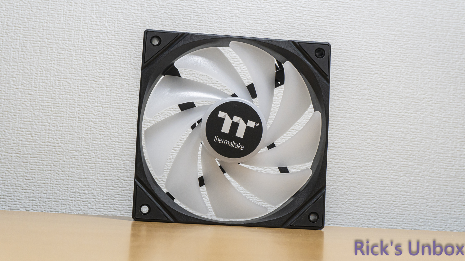 【開箱】曜越平價RGB水冷 | Thermaltake LA360 ARGB SYNC7145|小老婆汽機車資訊網