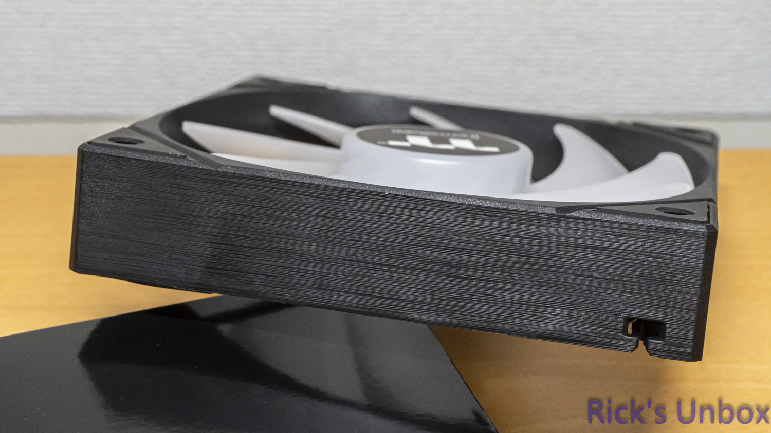 【開箱】曜越平價RGB水冷 | Thermaltake LA360 ARGB SYNC7549|小老婆汽機車資訊網