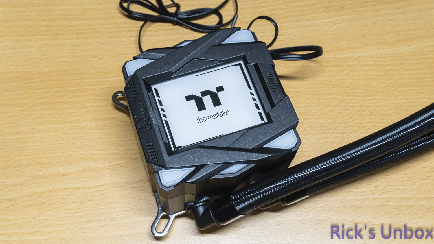 【開箱】曜越平價RGB水冷 | Thermaltake LA360 ARGB SYNC7463|小老婆汽機車資訊網