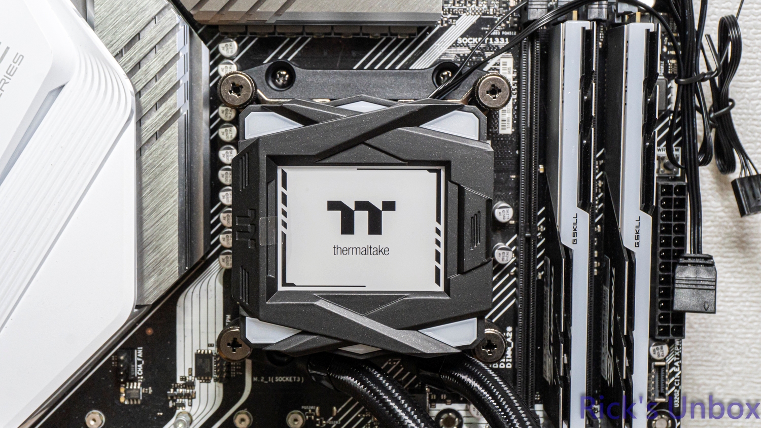 【開箱】曜越平價RGB水冷 | Thermaltake LA360 ARGB SYNC5661|小老婆汽機車資訊網