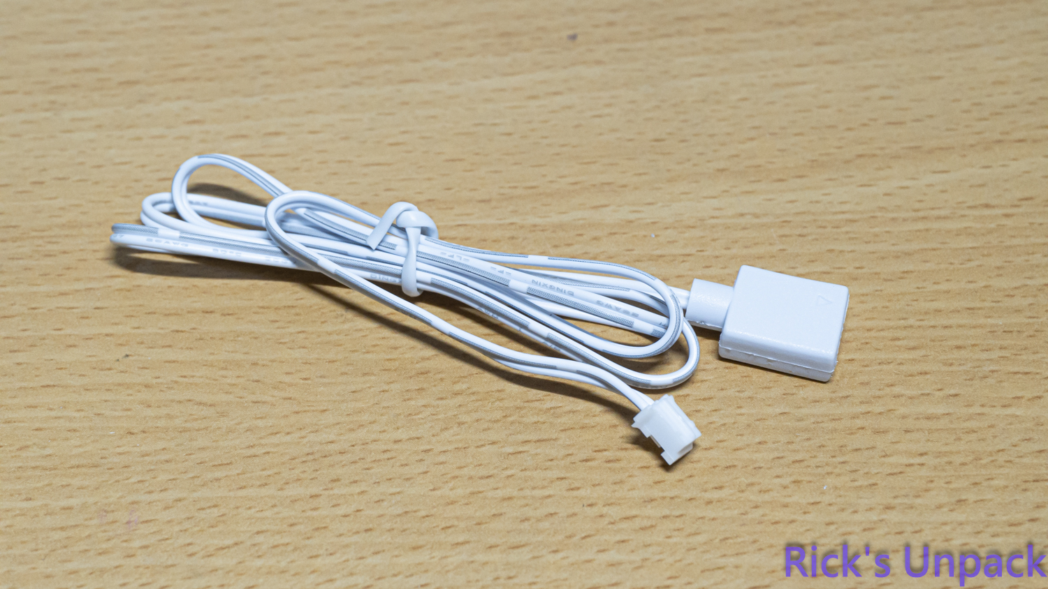 【開箱】為主機增加點綴 | EZDIY-FAB 24-PIN、12V-2x6 ADAPTER4553|小老婆汽機車資訊網