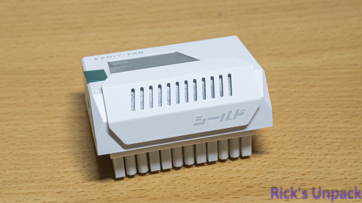 【開箱】為主機增加點綴 | EZDIY-FAB 24-PIN、12V-2x6 ADAPTER2880|小老婆汽機車資訊網