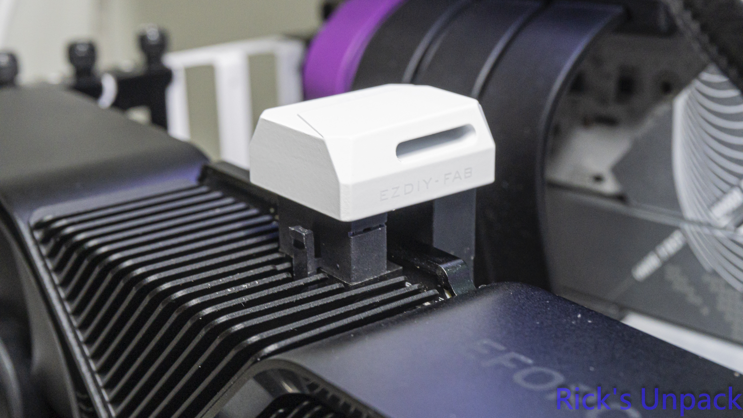 【開箱】為主機增加點綴 | EZDIY-FAB 24-PIN、12V-2x6 ADAPTER3639|小老婆汽機車資訊網