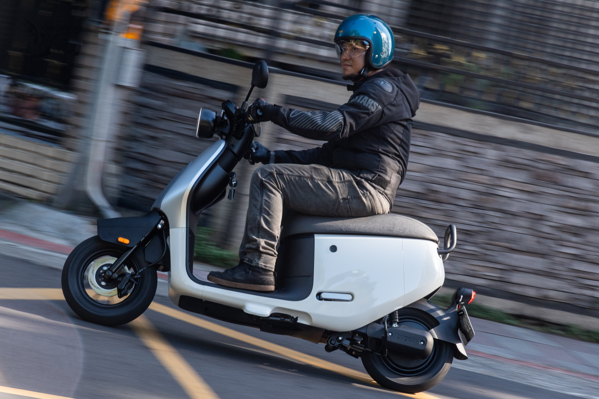 打破你對國民車的想像！Gogoro EZZY 500 試乘體驗1068|電動車,ezzy,ezzy500,gogoro,pbgn小老婆汽機車資訊網