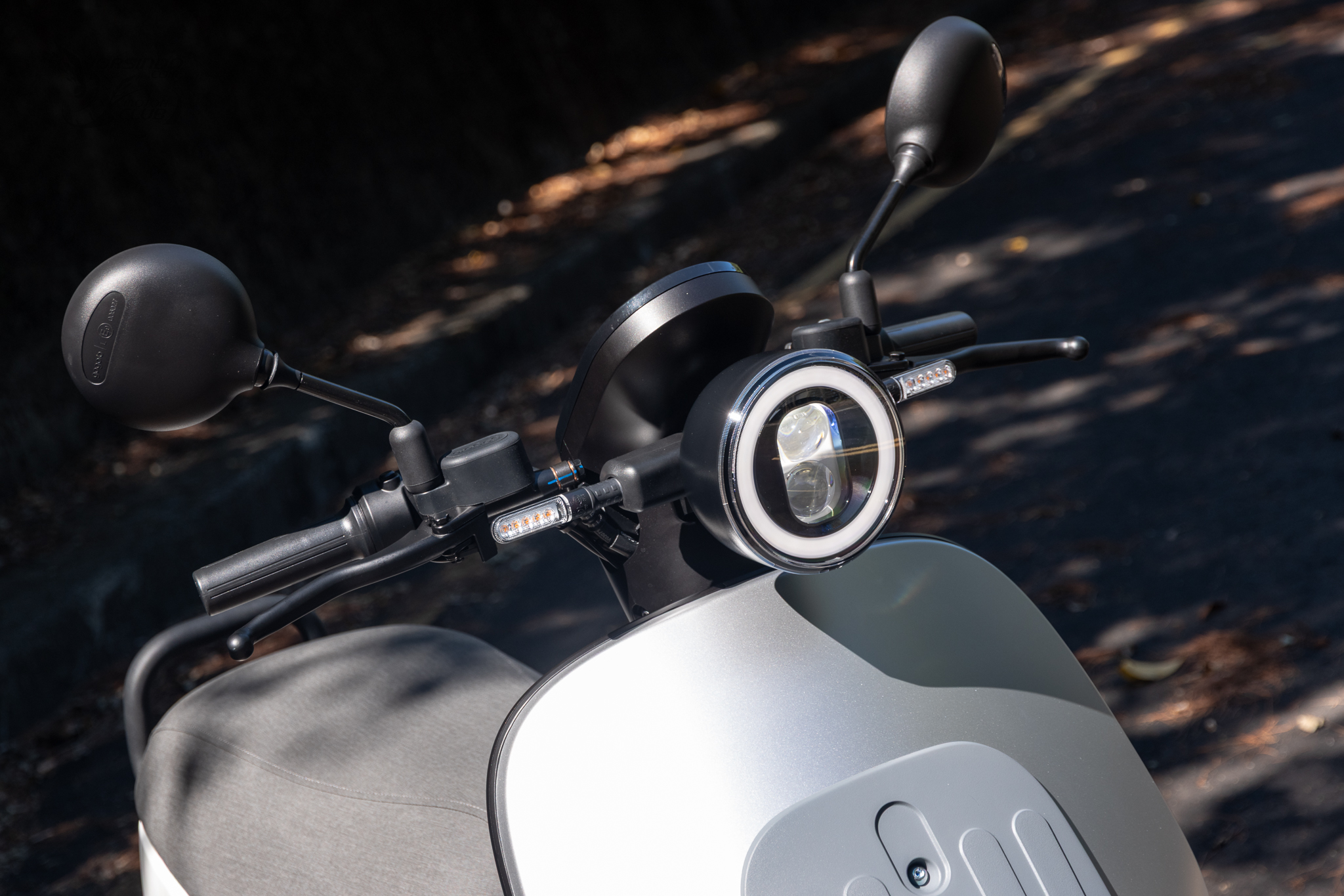 打破你對國民車的想像！Gogoro EZZY 500 試乘體驗6237|電動車,ezzy,ezzy500,gogoro,pbgn小老婆汽機車資訊網