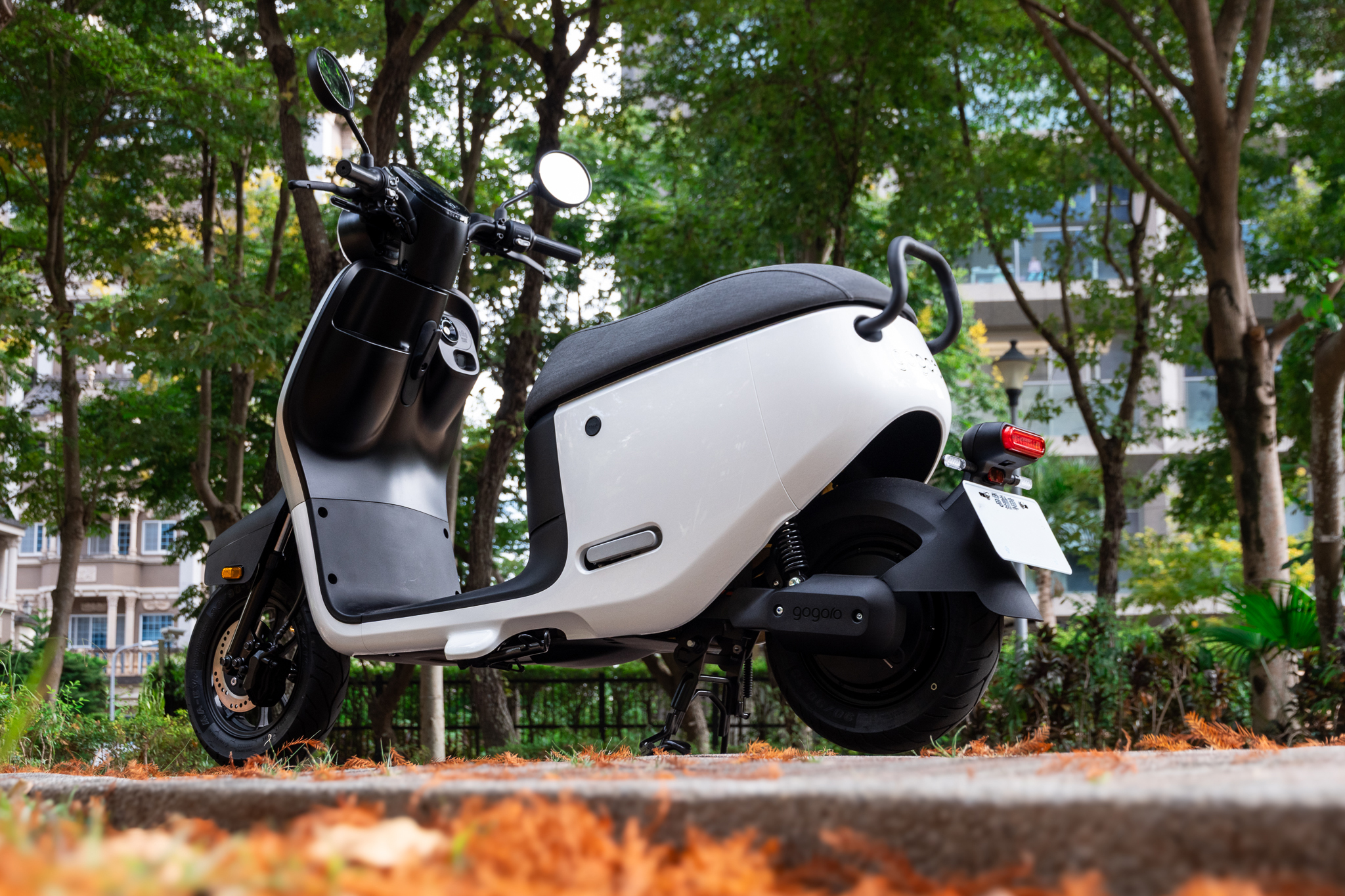 打破你對國民車的想像！Gogoro EZZY 500 試乘體驗6148|電動車,ezzy,ezzy500,gogoro,pbgn小老婆汽機車資訊網