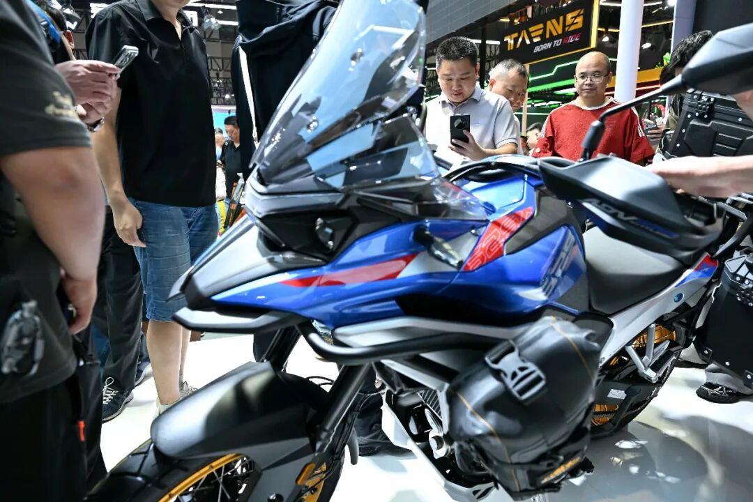 [大陆车讯]摩博会现场｜凯越 625X 全面进化，四缸仿赛 650RR...3700|小老婆汽機車資訊網