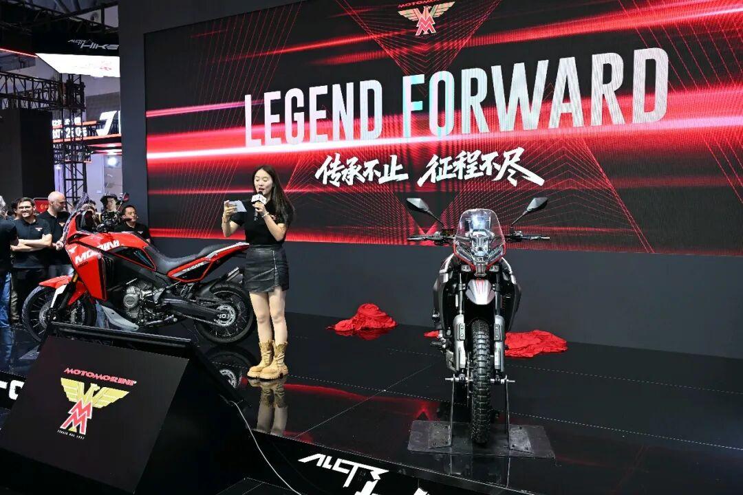 [大陆车讯]摩博会现场｜国产最豪华公升级巡航摩托莫里尼...7570|小老婆汽機車資訊網