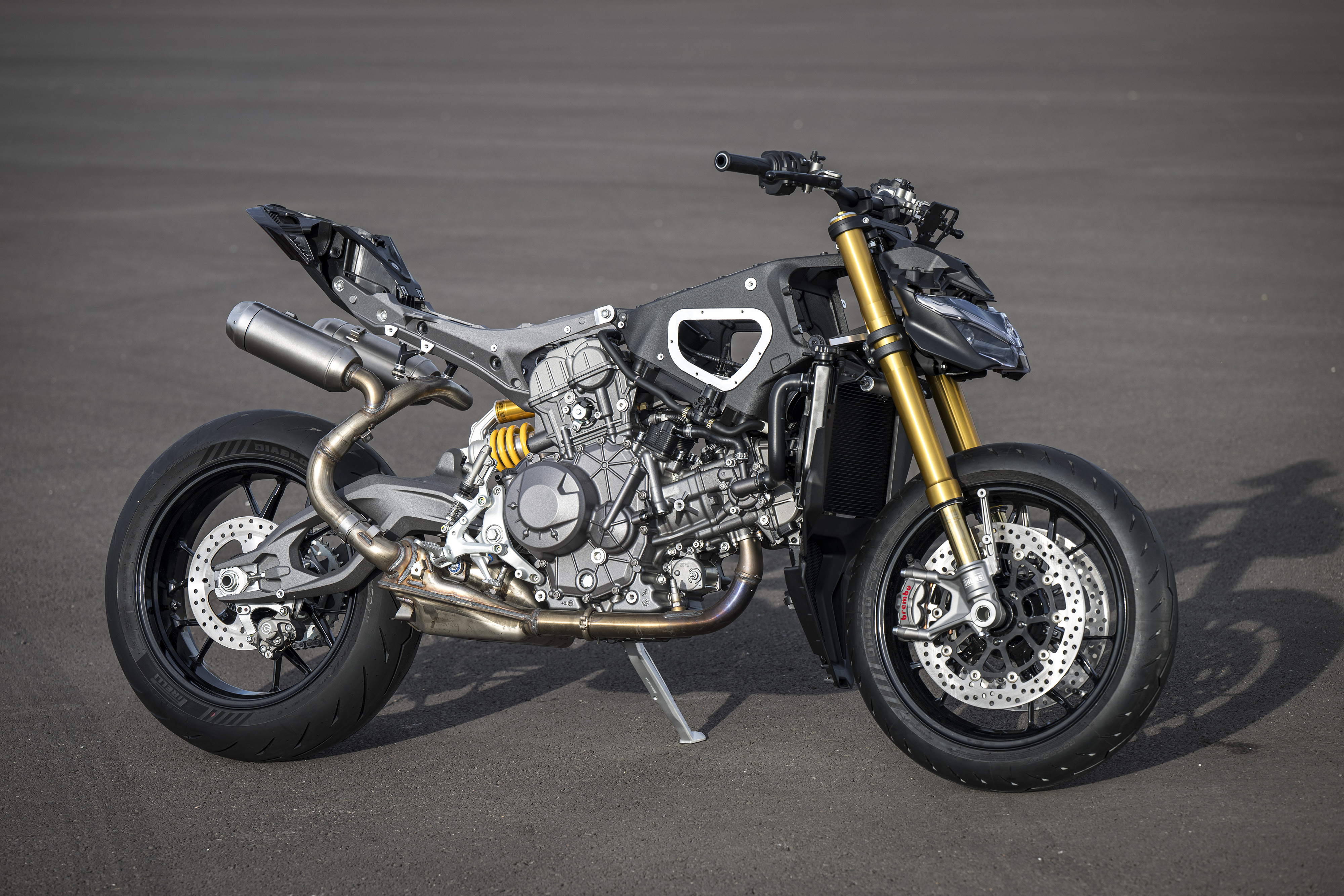DUCATI STREETFIGHTER V2 S 街頭壞小子叛逆登台！556|小老婆汽機車資訊網