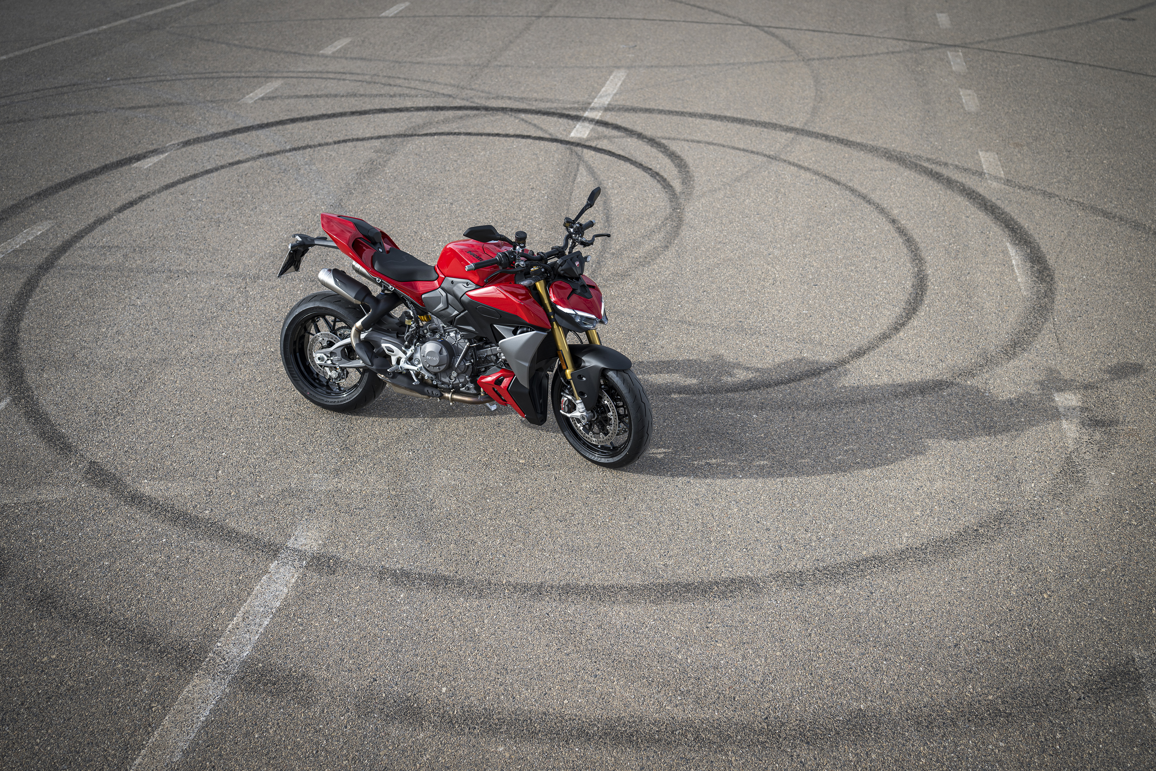 DUCATI STREETFIGHTER V2 S 街頭壞小子叛逆登台！344|小老婆汽機車資訊網