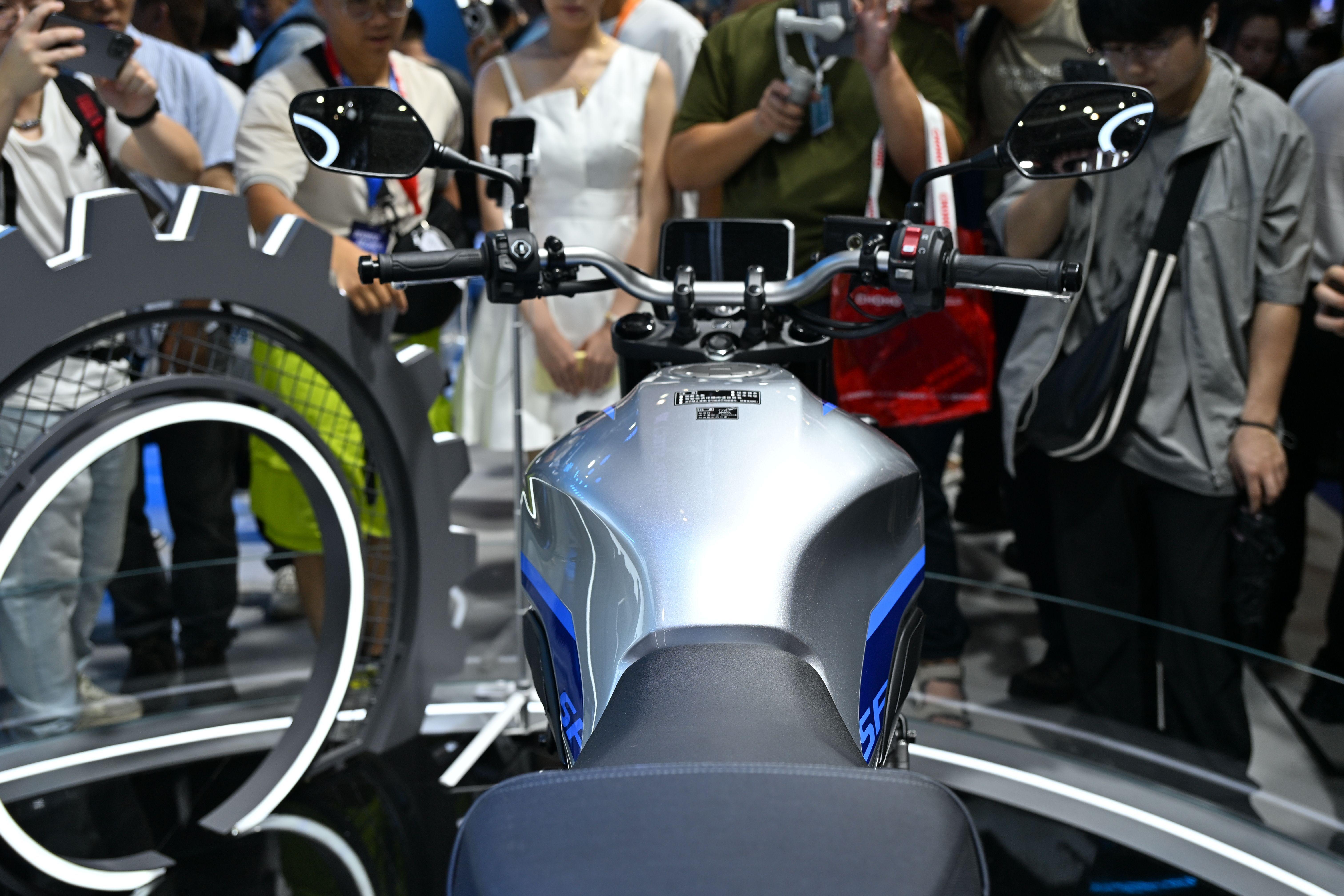 [大陆车讯]摩博会现场｜经典与成本间的权衡，CB500SF 一切...2806|小老婆汽機車資訊網