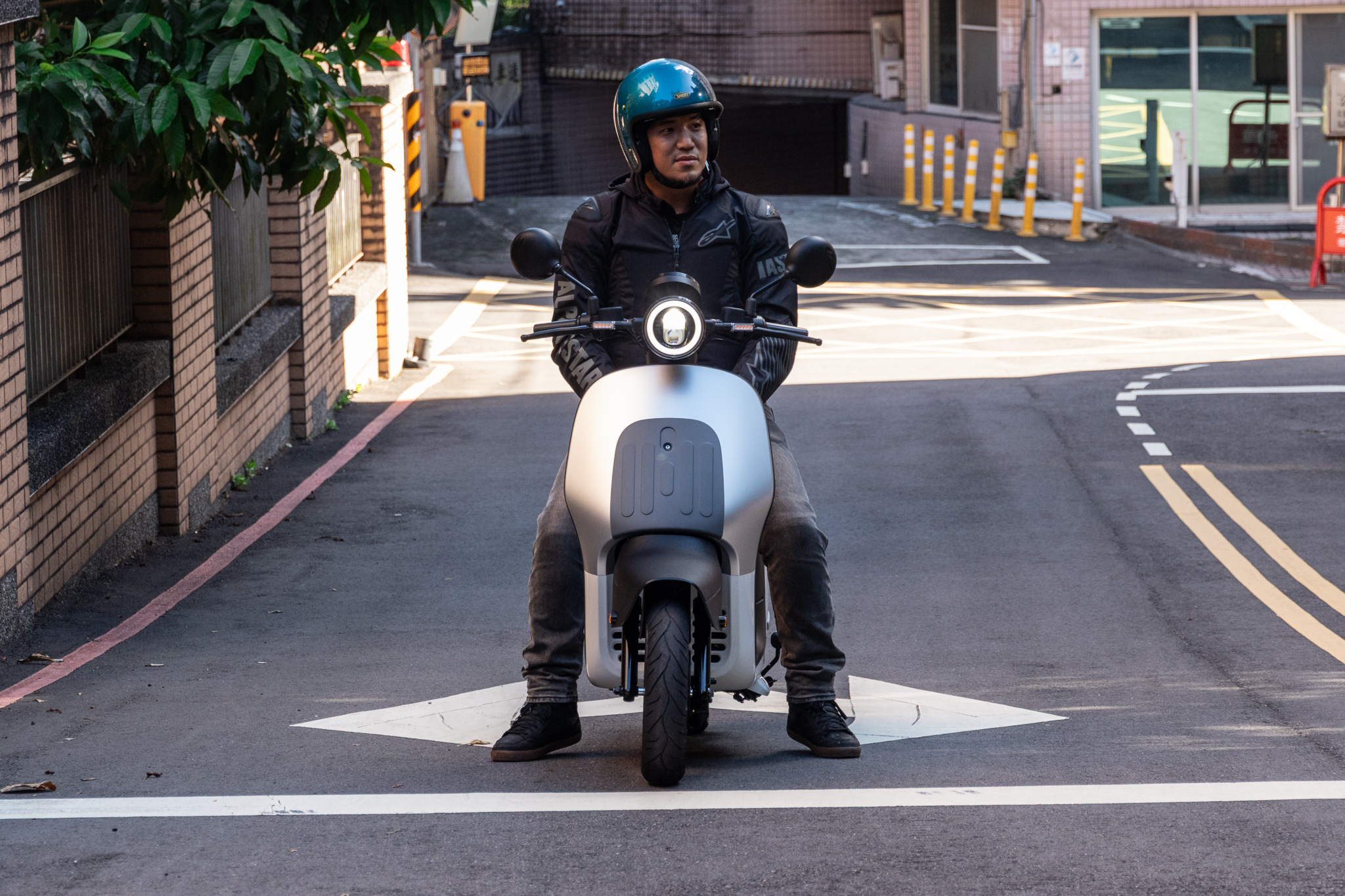 打破你對國民車的想像！Gogoro EZZY 500 試乘體驗7950|電動車,ezzy,ezzy500,gogoro,pbgn小老婆汽機車資訊網