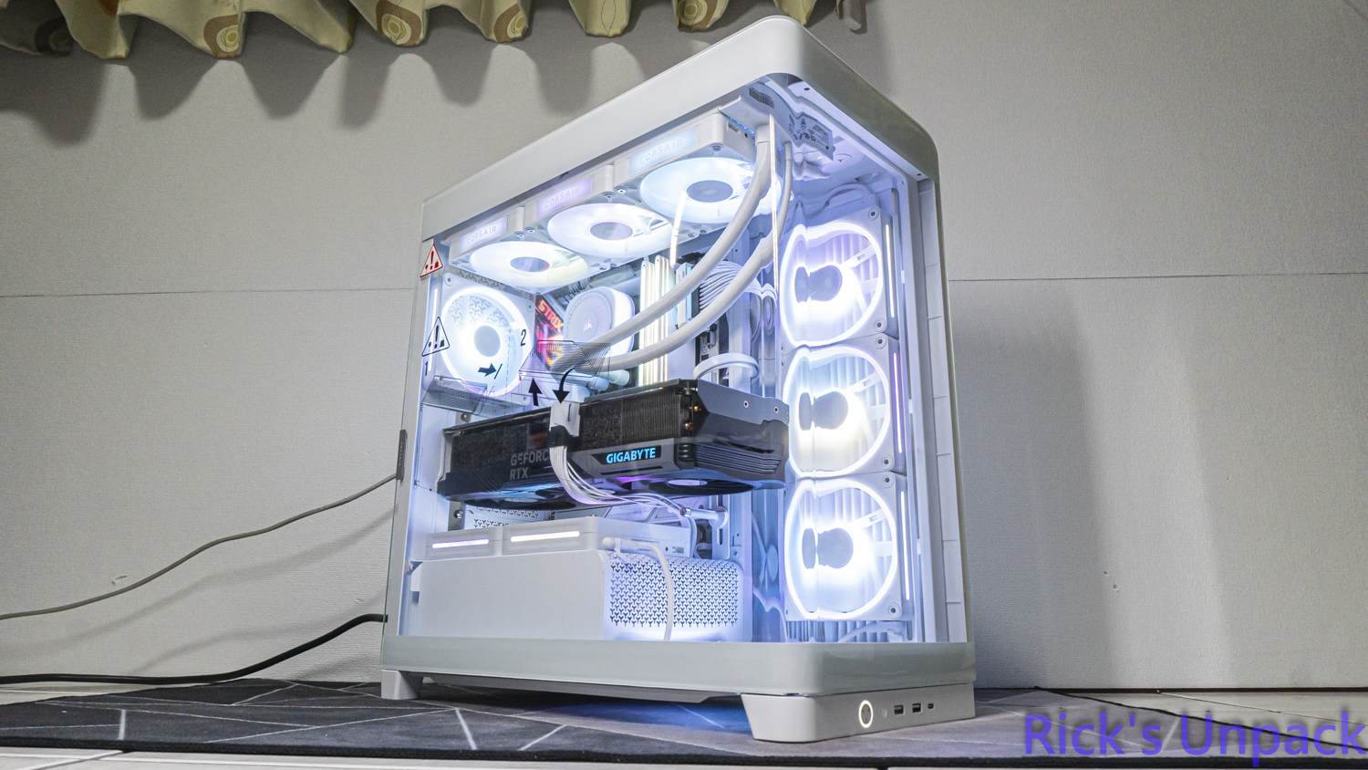 【開箱】賊船全景曲面 | CORSAIR FRAME 4500X LX-R RGB WHITE5491|小老婆汽機車資訊網