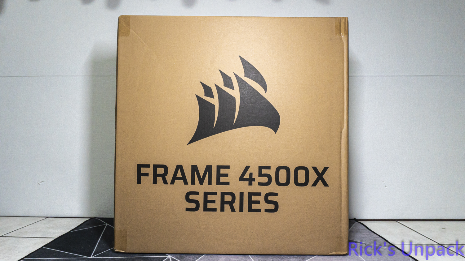【開箱】賊船全景曲面 | CORSAIR FRAME 4500X LX-R RGB WHITE5604|小老婆汽機車資訊網
