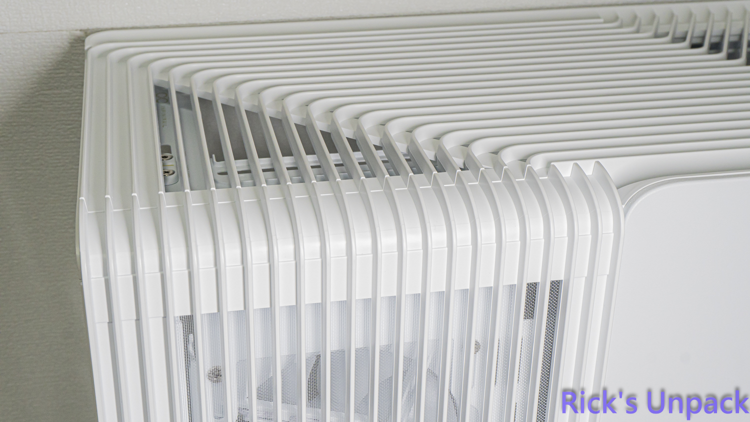 【開箱】賊船全景曲面 | CORSAIR FRAME 4500X LX-R RGB WHITE7520|小老婆汽機車資訊網