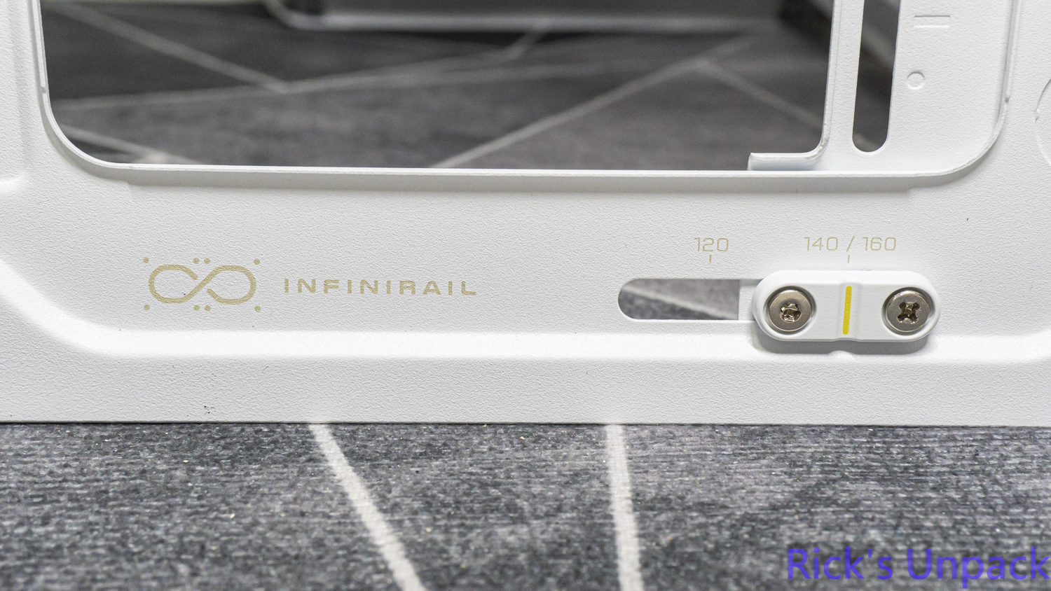 【開箱】賊船全景曲面 | CORSAIR FRAME 4500X LX-R RGB WHITE6081|小老婆汽機車資訊網