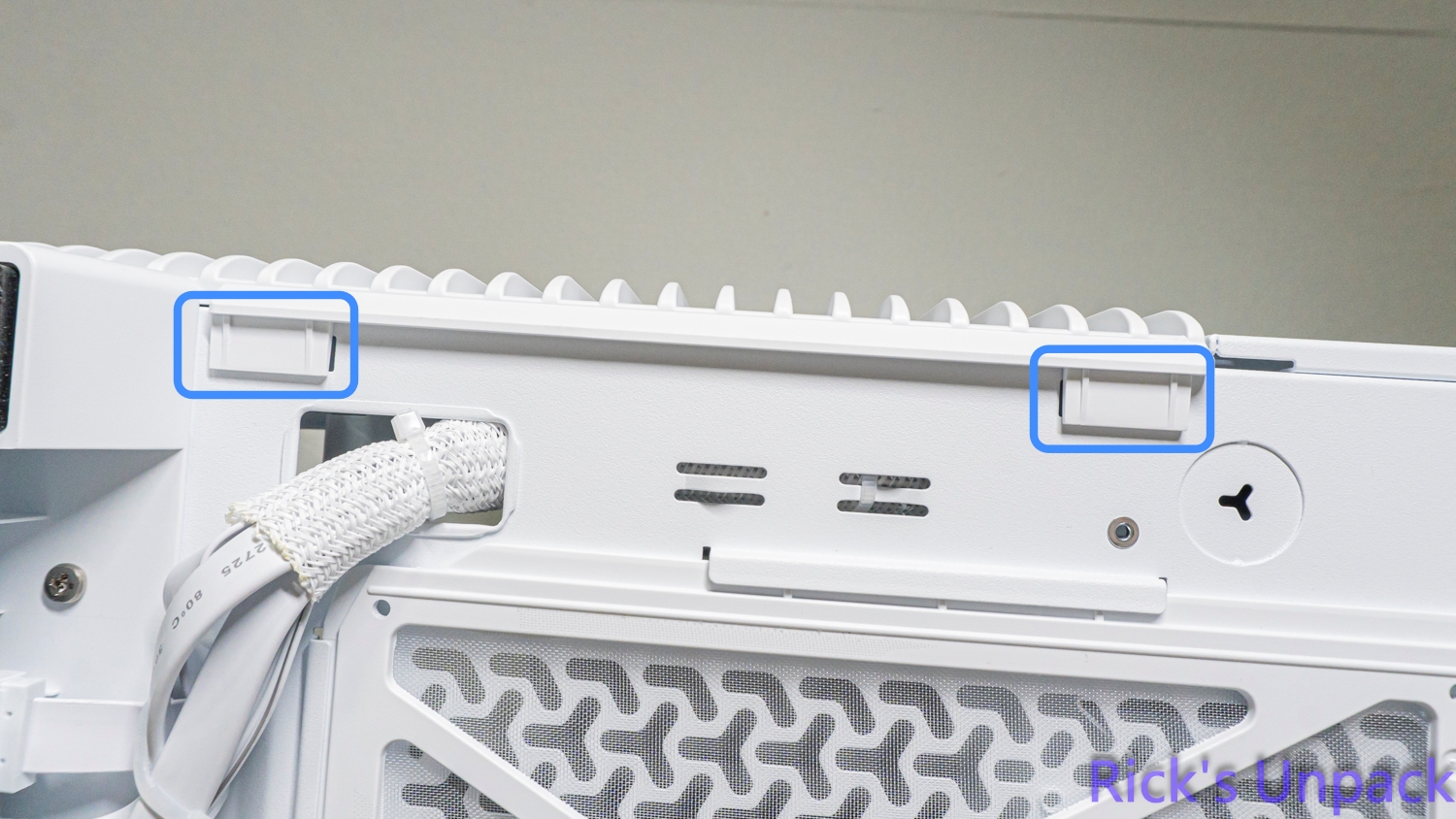 【開箱】賊船全景曲面 | CORSAIR FRAME 4500X LX-R RGB WHITE5084|小老婆汽機車資訊網