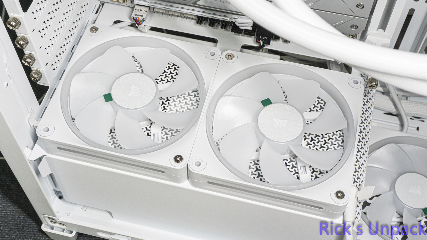 【開箱】賊船全景曲面 | CORSAIR FRAME 4500X LX-R RGB WHITE7355|小老婆汽機車資訊網