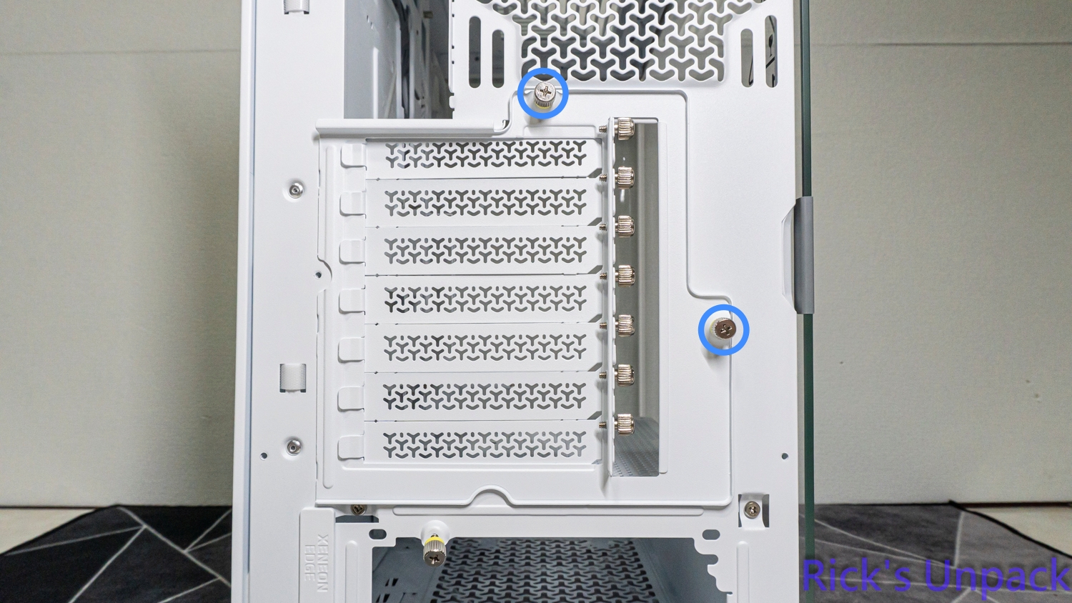【開箱】賊船全景曲面 | CORSAIR FRAME 4500X LX-R RGB WHITE6806|小老婆汽機車資訊網