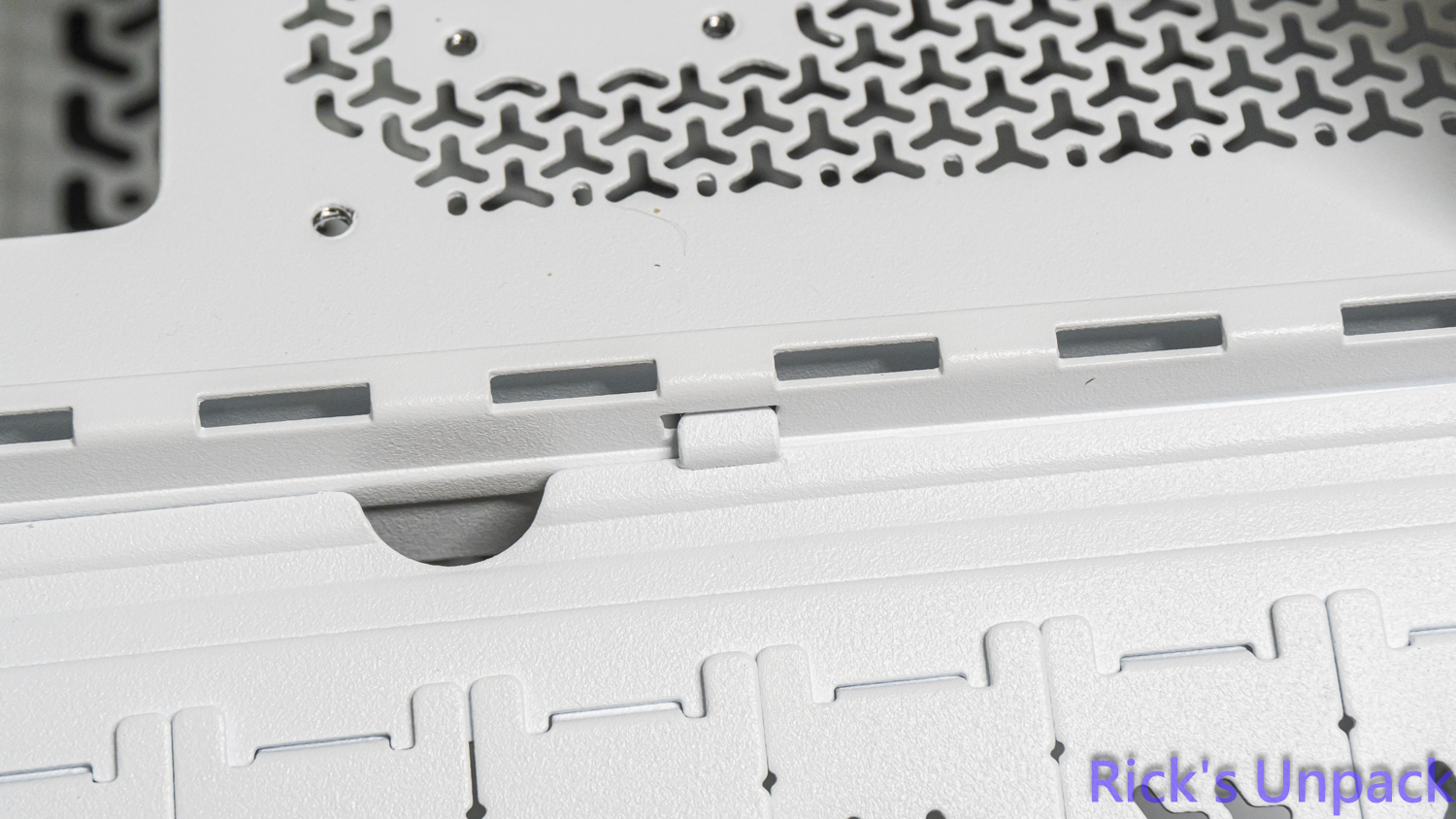 【開箱】賊船全景曲面 | CORSAIR FRAME 4500X LX-R RGB WHITE5911|小老婆汽機車資訊網
