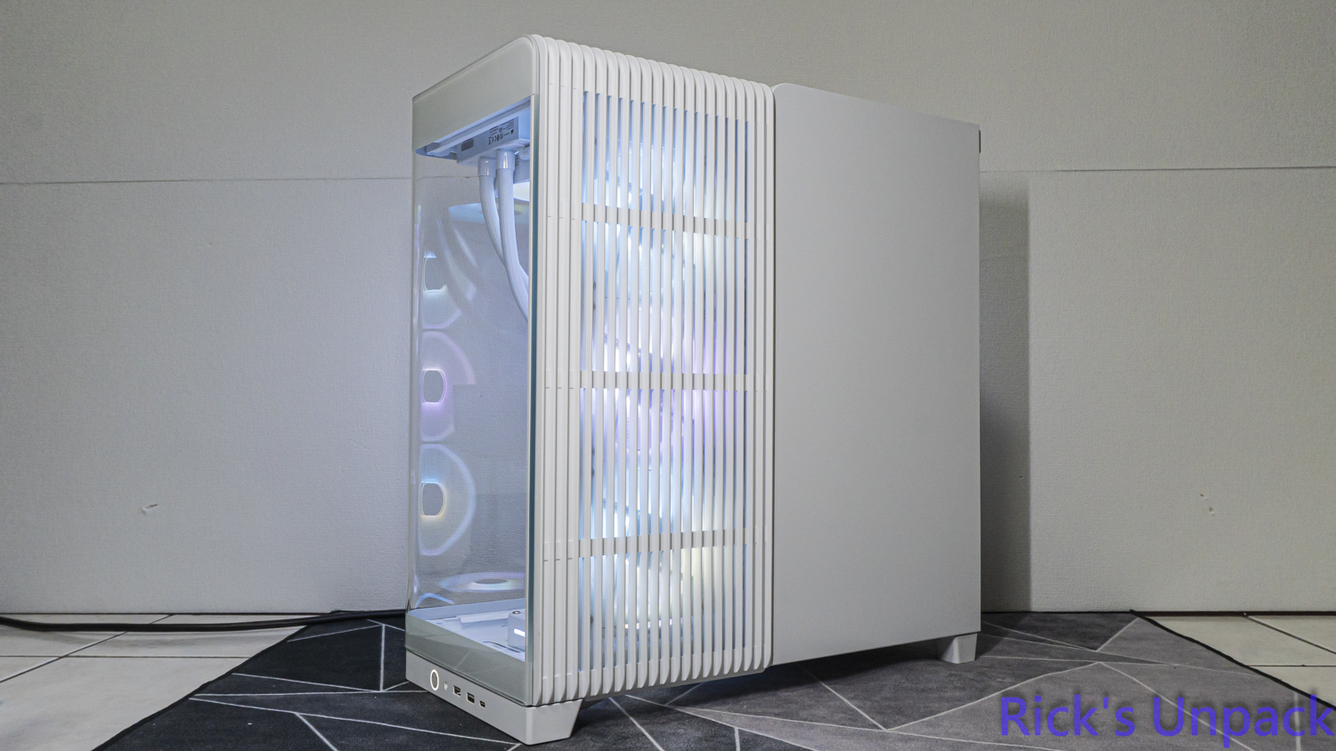 【開箱】賊船全景曲面 | CORSAIR FRAME 4500X LX-R RGB WHITE7001|小老婆汽機車資訊網