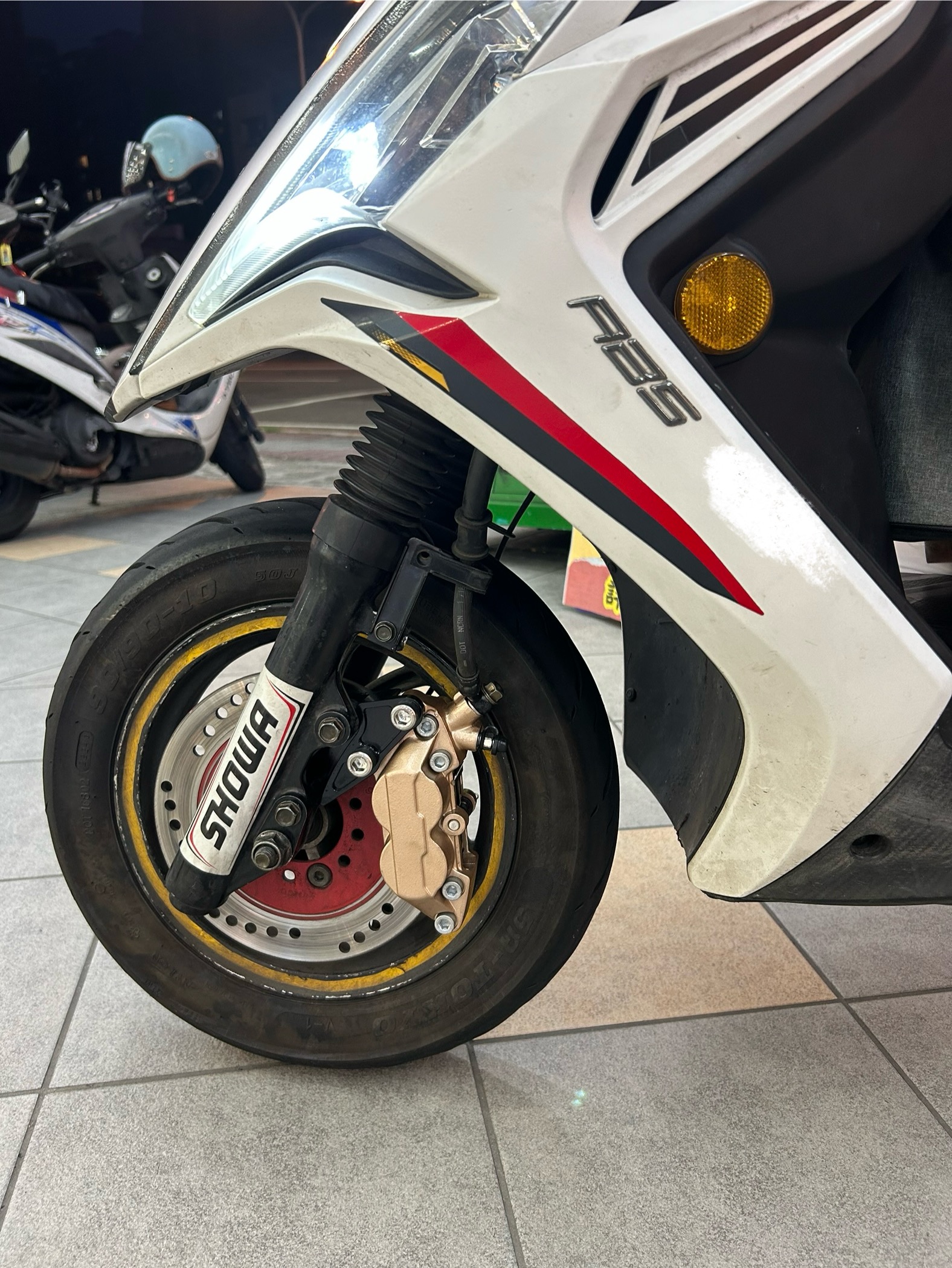 VJR125 ABS一路的改裝&amp;升級 Gmax對四卡鉗3|小老婆汽機車資訊網