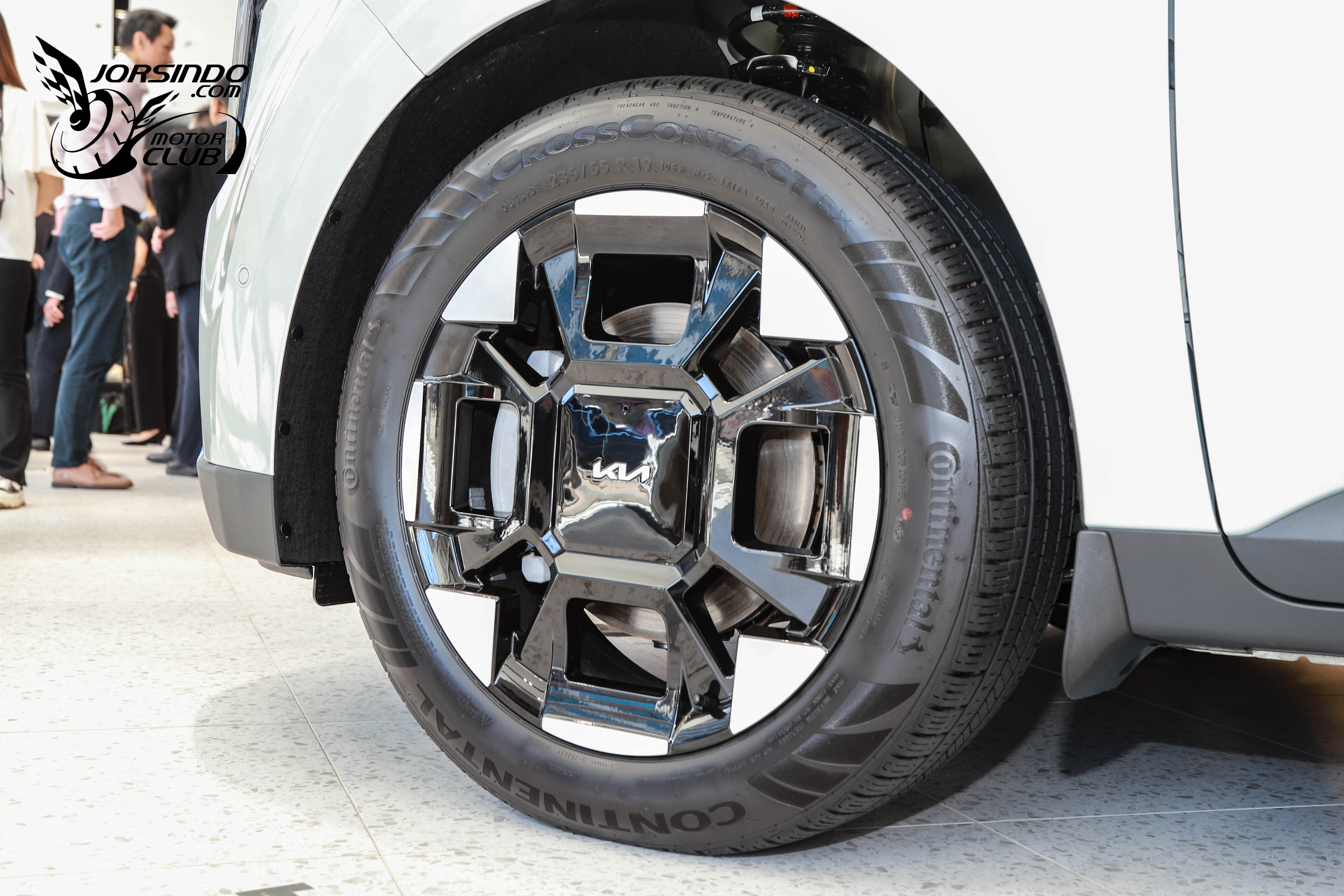 雙車型，191.9萬元起！KIA Carnival八人座抵台上市9318|小老婆汽機車資訊網