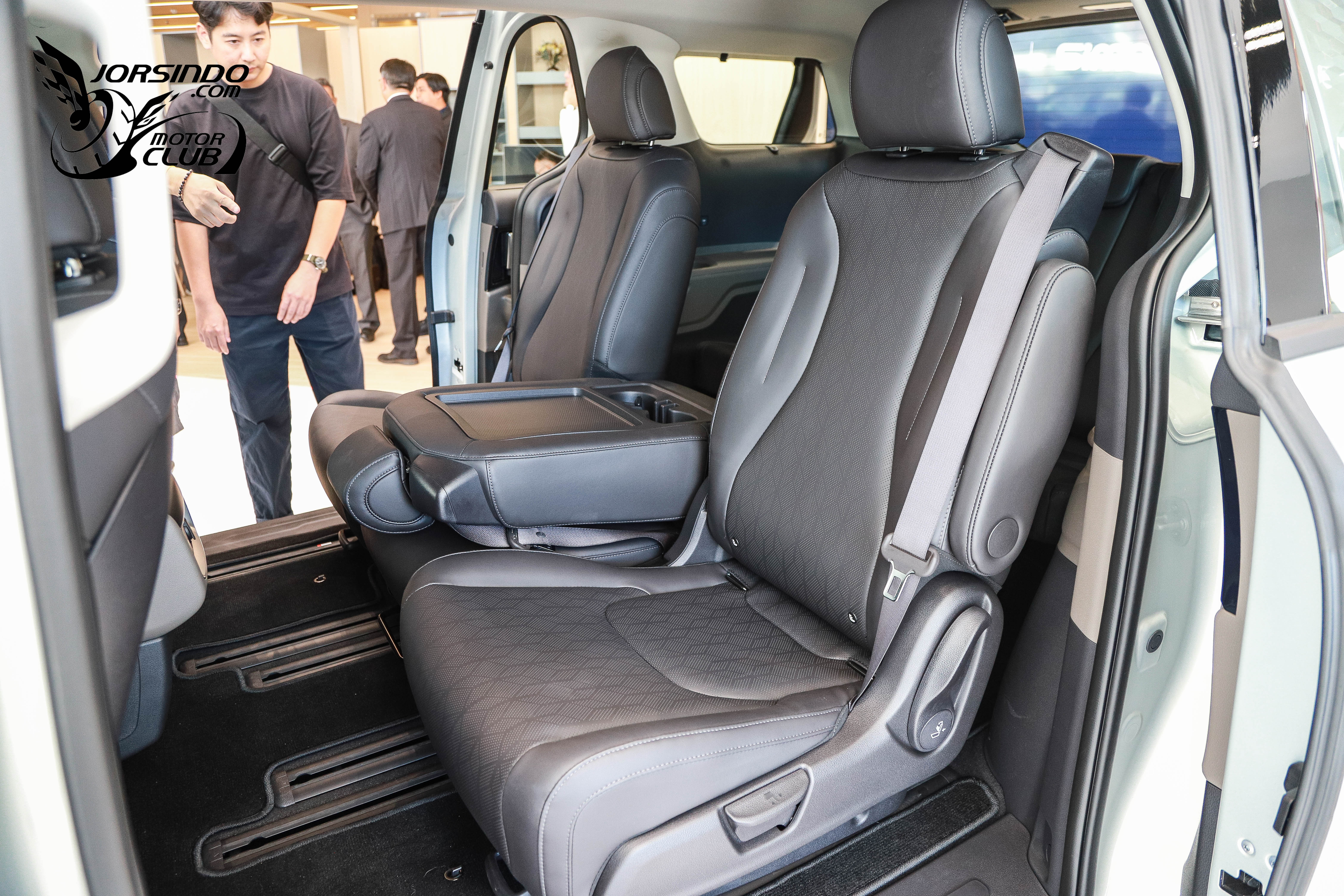 雙車型，191.9萬元起！KIA Carnival八人座抵台上市8600|小老婆汽機車資訊網