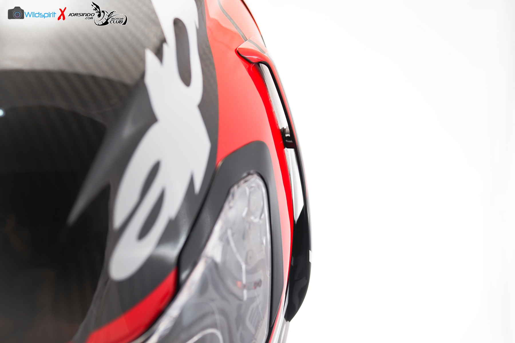 頂級賽事款新挑戰者! Alpinestars【Supertech R-10】Asian Fits1495|小老婆汽機車資訊網