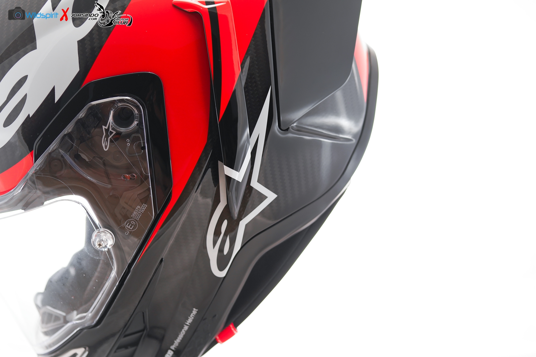 頂級賽事款新挑戰者! Alpinestars【Supertech R-10】Asian Fits6084|小老婆汽機車資訊網