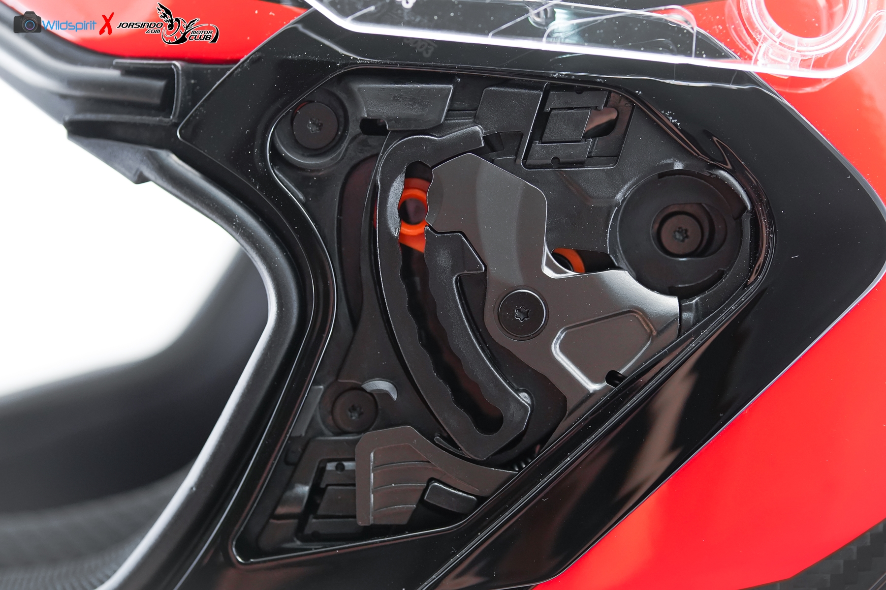 頂級賽事款新挑戰者! Alpinestars【Supertech R-10】Asian Fits3886|小老婆汽機車資訊網