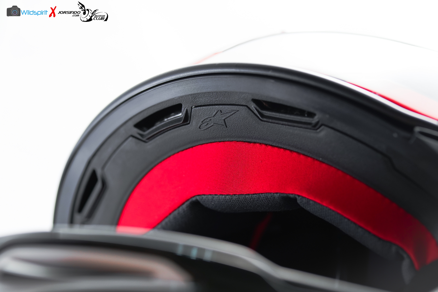 頂級賽事款新挑戰者! Alpinestars【Supertech R-10】Asian Fits4209|小老婆汽機車資訊網