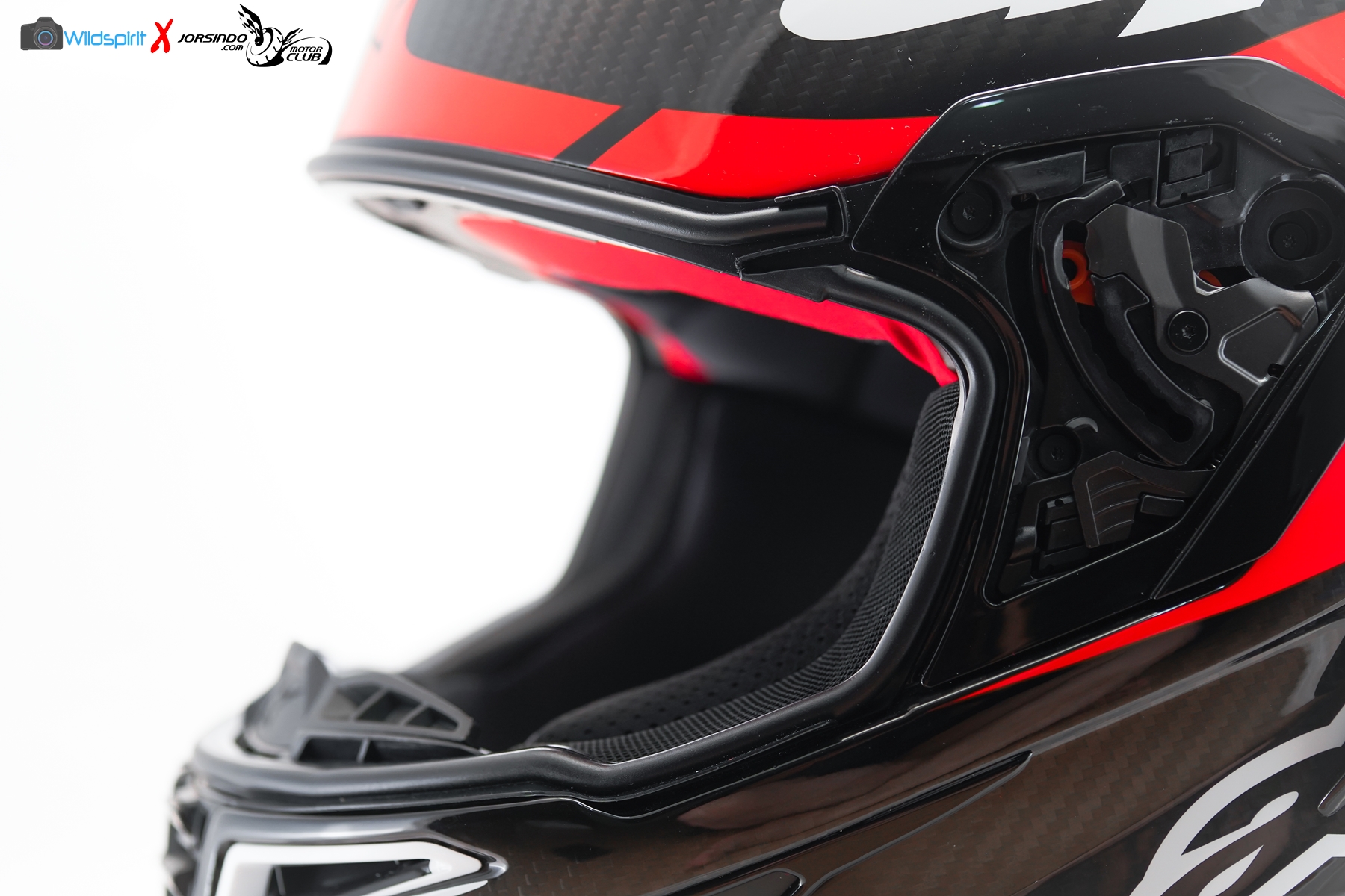 頂級賽事款新挑戰者! Alpinestars【Supertech R-10】Asian Fits9327|小老婆汽機車資訊網