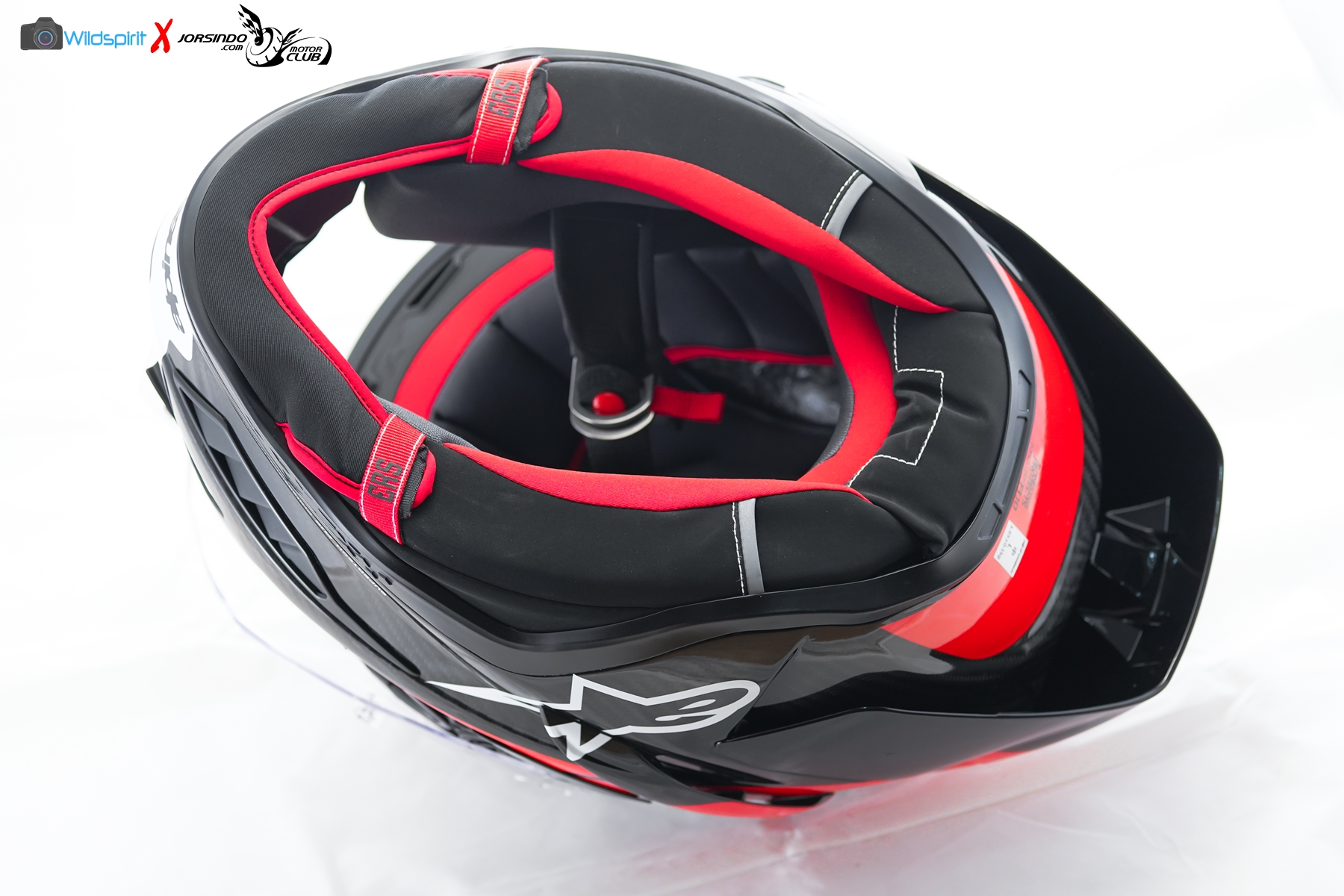 頂級賽事款新挑戰者! Alpinestars【Supertech R-10】Asian Fits2206|小老婆汽機車資訊網