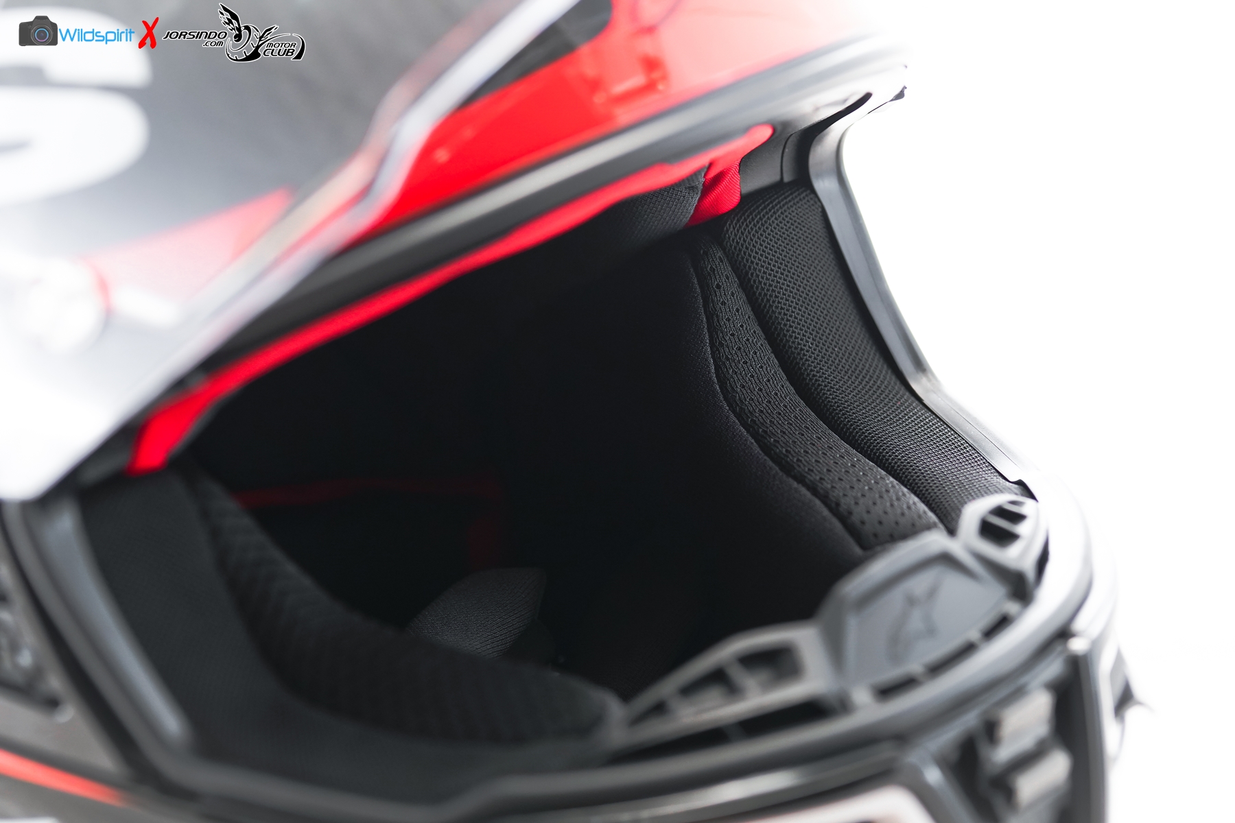 頂級賽事款新挑戰者! Alpinestars【Supertech R-10】Asian Fits4950|小老婆汽機車資訊網