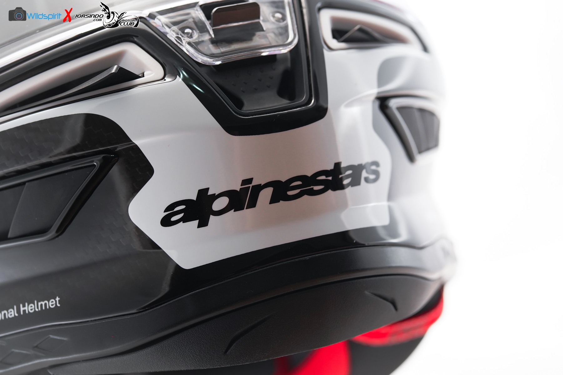 頂級賽事款新挑戰者! Alpinestars【Supertech R-10】Asian Fits403|小老婆汽機車資訊網