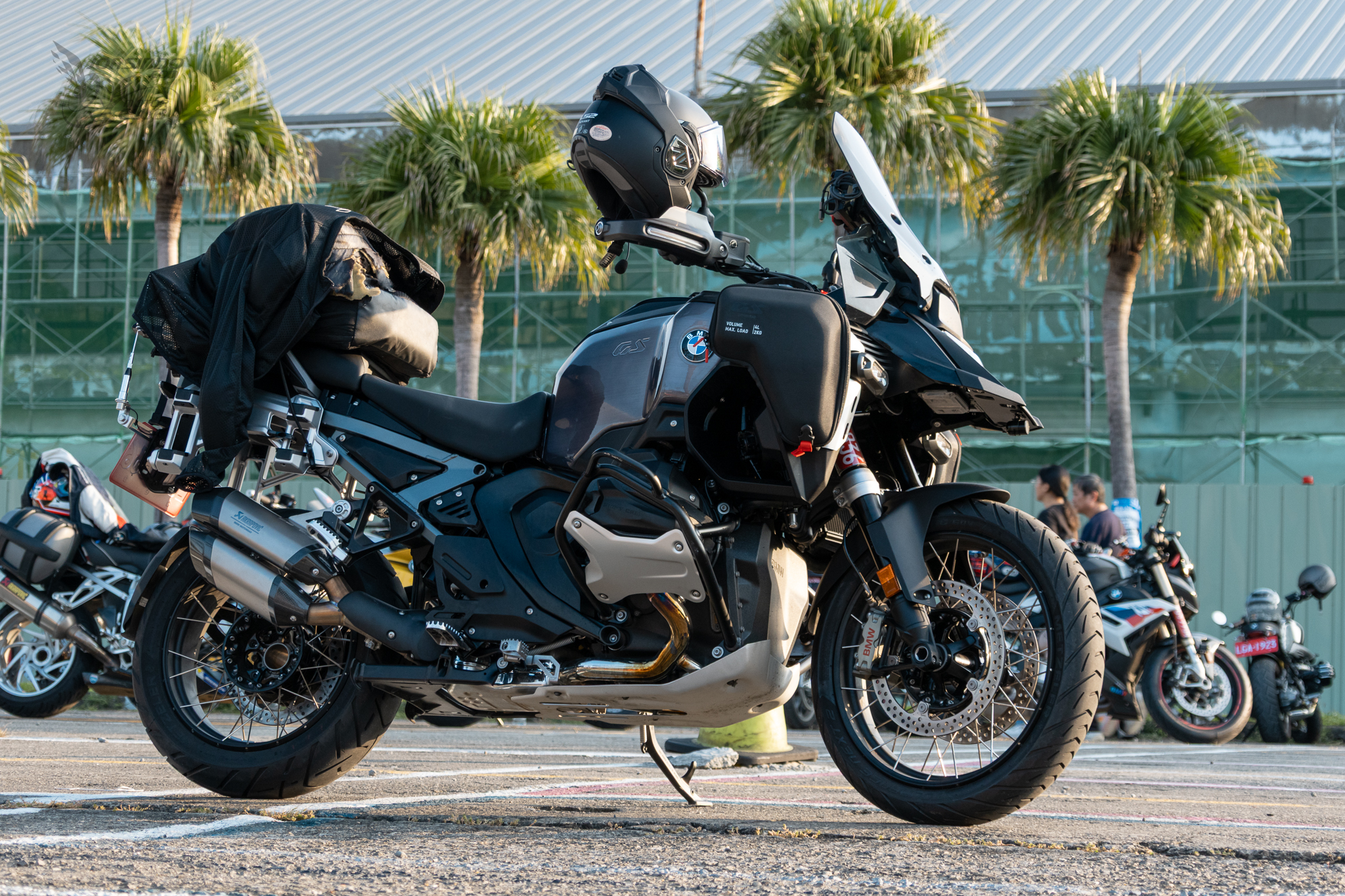 2025 BMW Motorrad 大會師高雄登場！超過1700車友齊聚高雄港6536|bmw小老婆汽機車資訊網